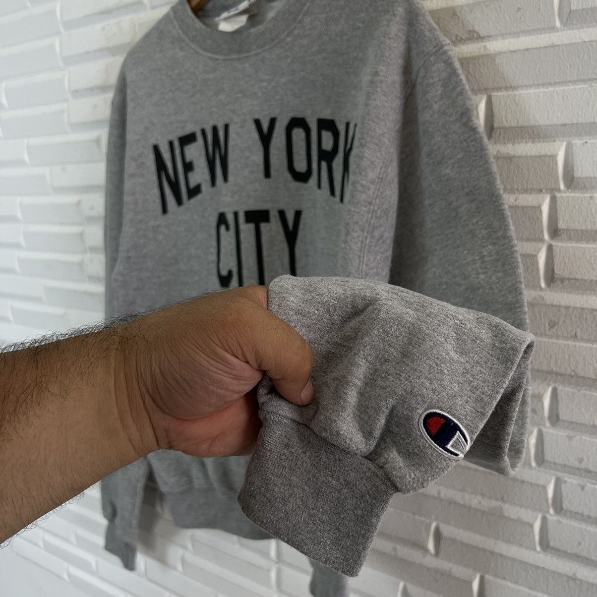 Champion VINTAGE CHAMPION SWEATSHIRT NEW YORK CITY BIG LOGO Size US S / EU 44-46 / 1 - 8 Thumbnail