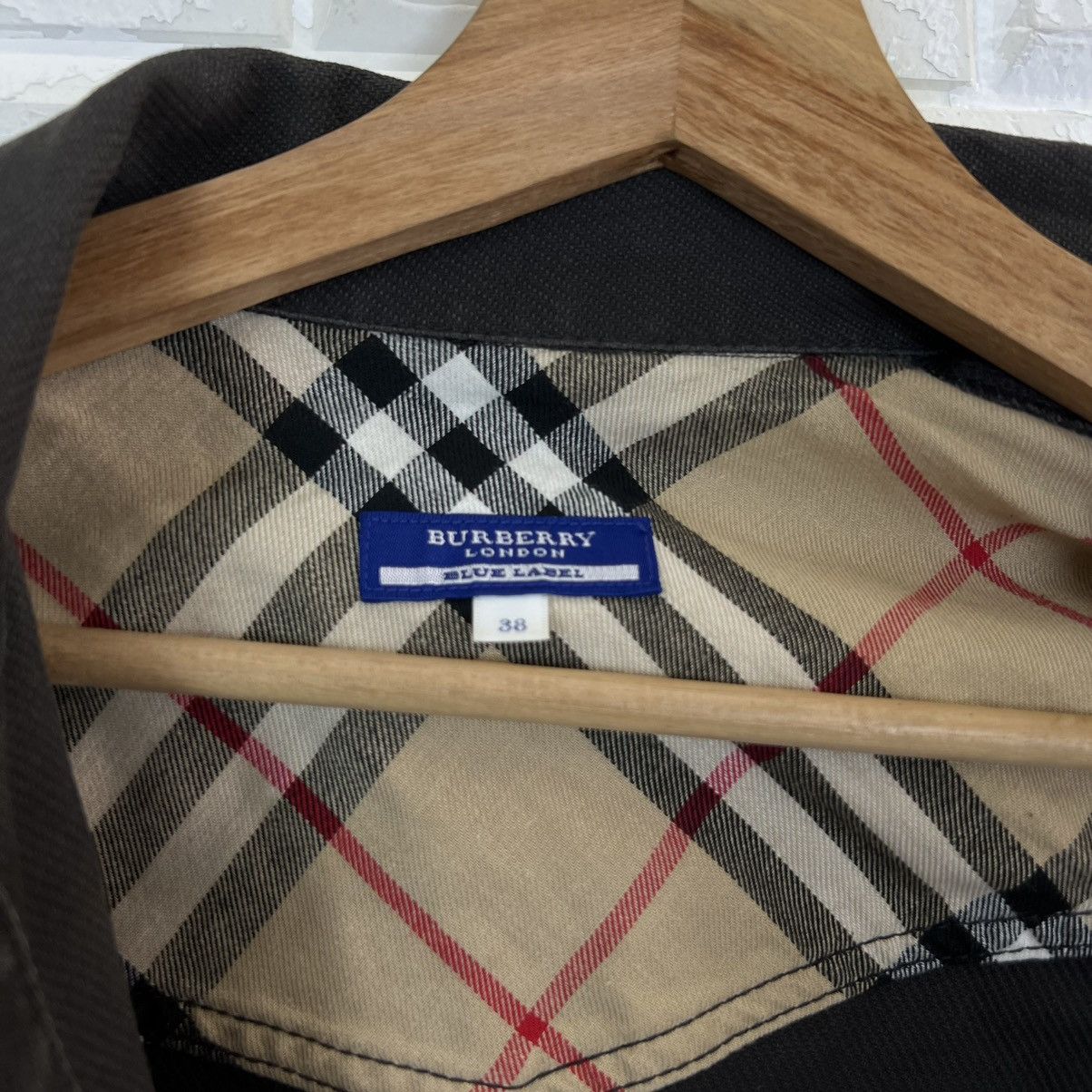 Burberry BURBERRY BLUE LABEL FADED STYLE NOVA CHECK LINING Size US M / EU 48-50 / 2 - 10 Thumbnail