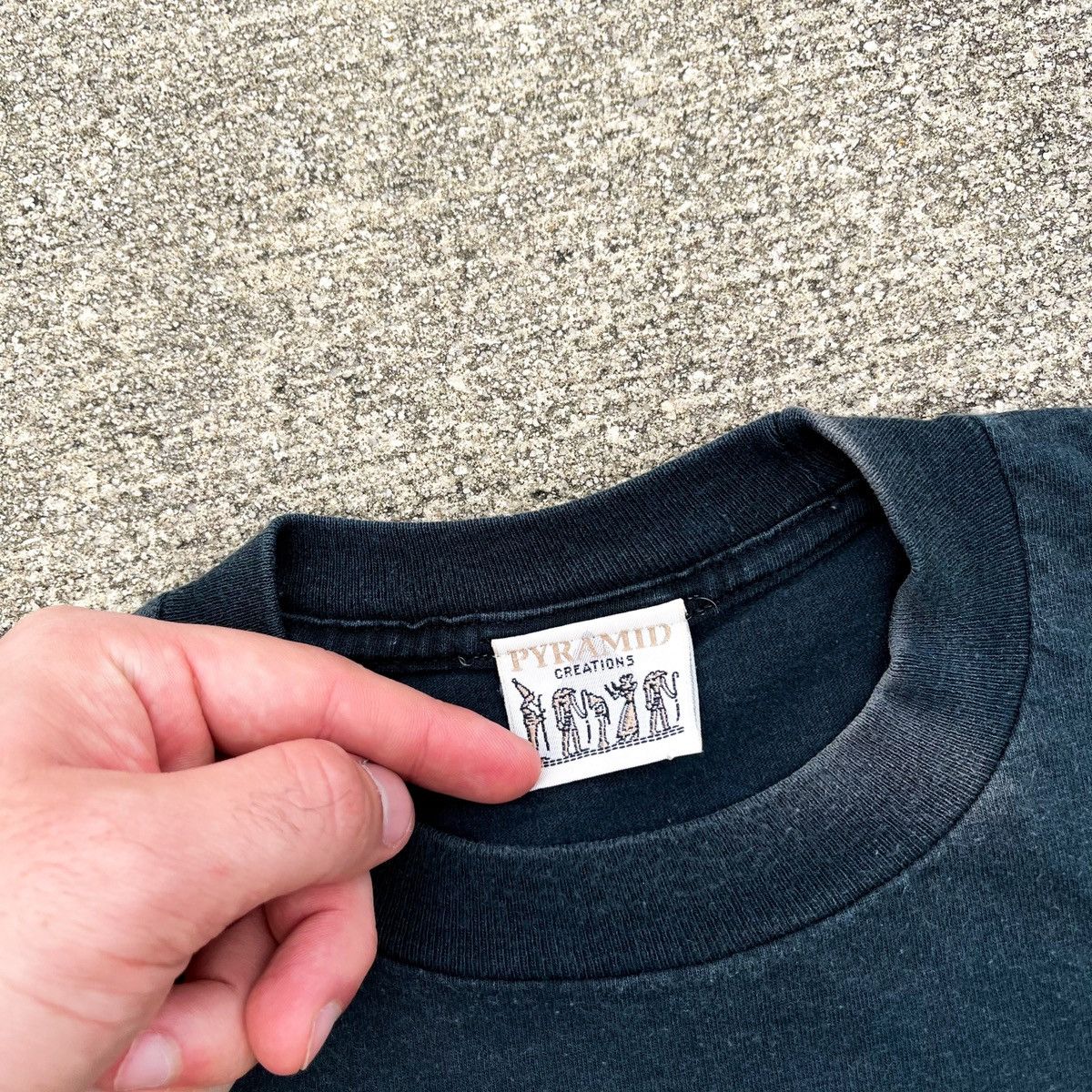 Rare × Vintage Vintage RARE 90s Imagine at Luxor Hourglass Tee Size US XL / EU 56 / 4 - 3 Thumbnail