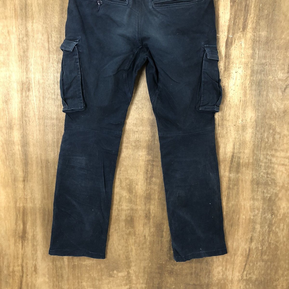 Japanese Brand Japanese Brand Dark Blue Cargo Multipocket pants #6189 Size US 31 - 11 Thumbnail