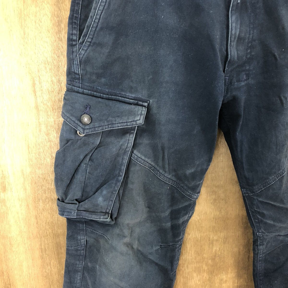 Japanese Brand Japanese Brand Dark Blue Cargo Multipocket pants #6189 Size US 31 - 6 Thumbnail