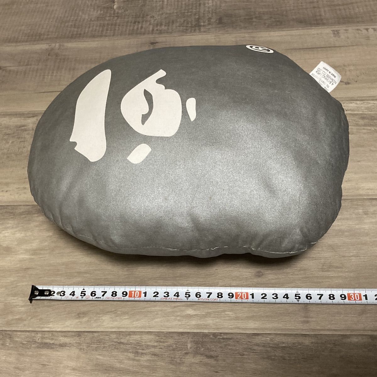 Bape 🔥Vintage🔥 BAPE APE HEAD Cushion Pillow Silver NIGO Size ONE SIZE - 7 Thumbnail