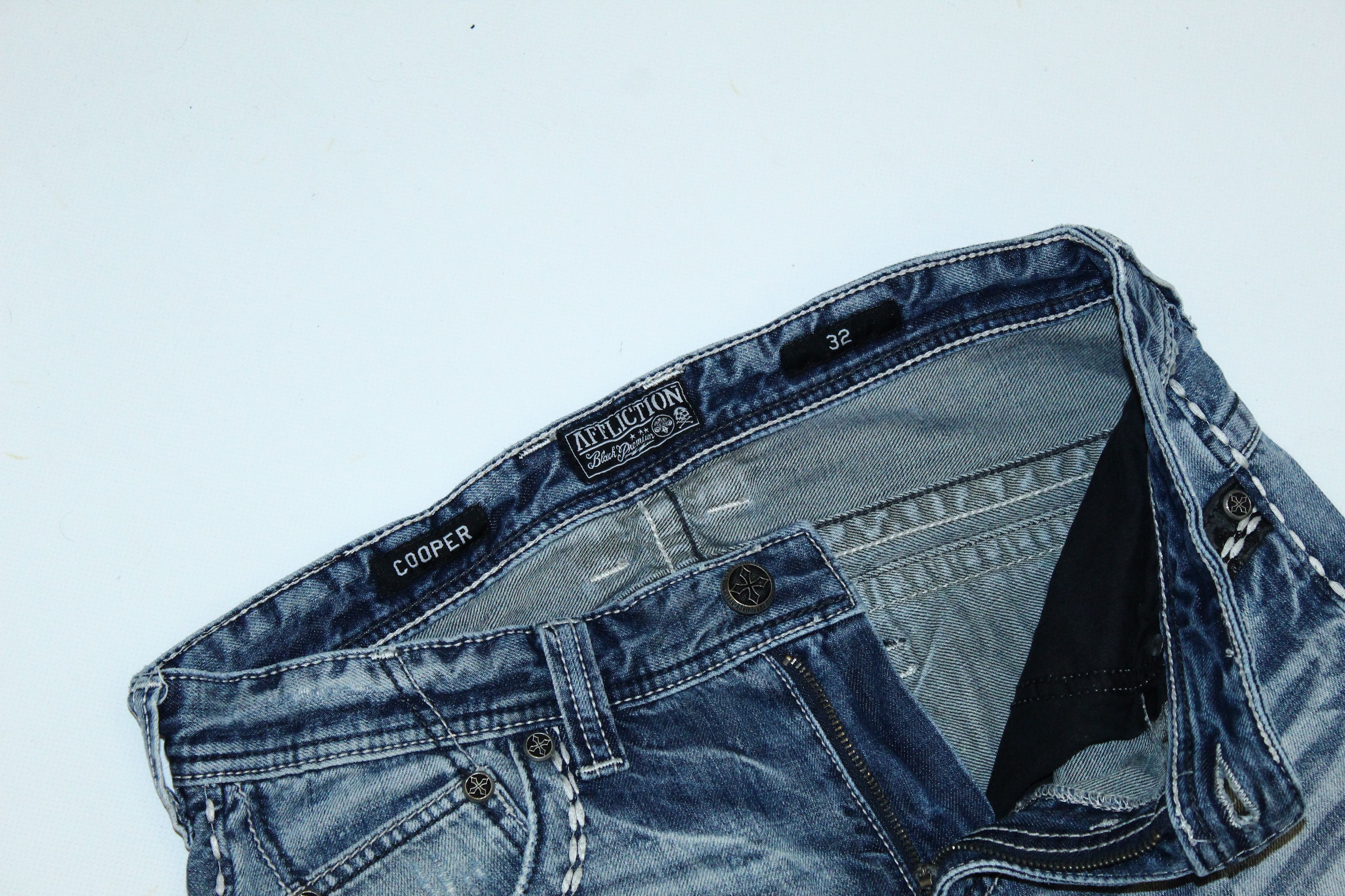 Affliction 💥VTG💥 Affliction Cooper Relaxed Boot Cut 3D Wash Jeans. Size US 34 / EU 50 - 7 Thumbnail
