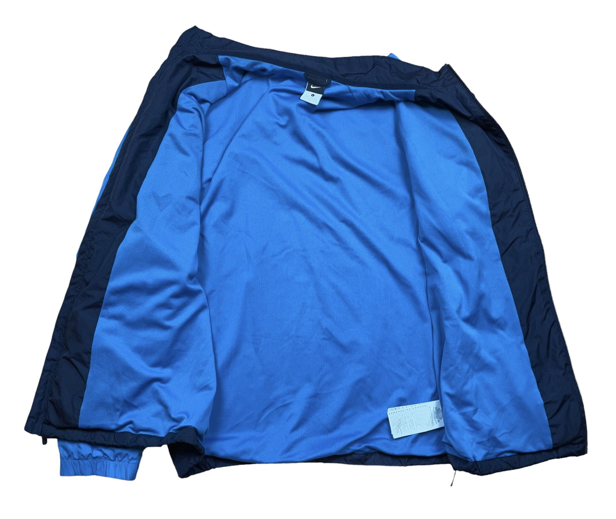 Nike Vintage Nike Barcelona Football Soccer Jacket Windbreaker Size US L / EU 52-54 / 3 - 2 Thumbnail