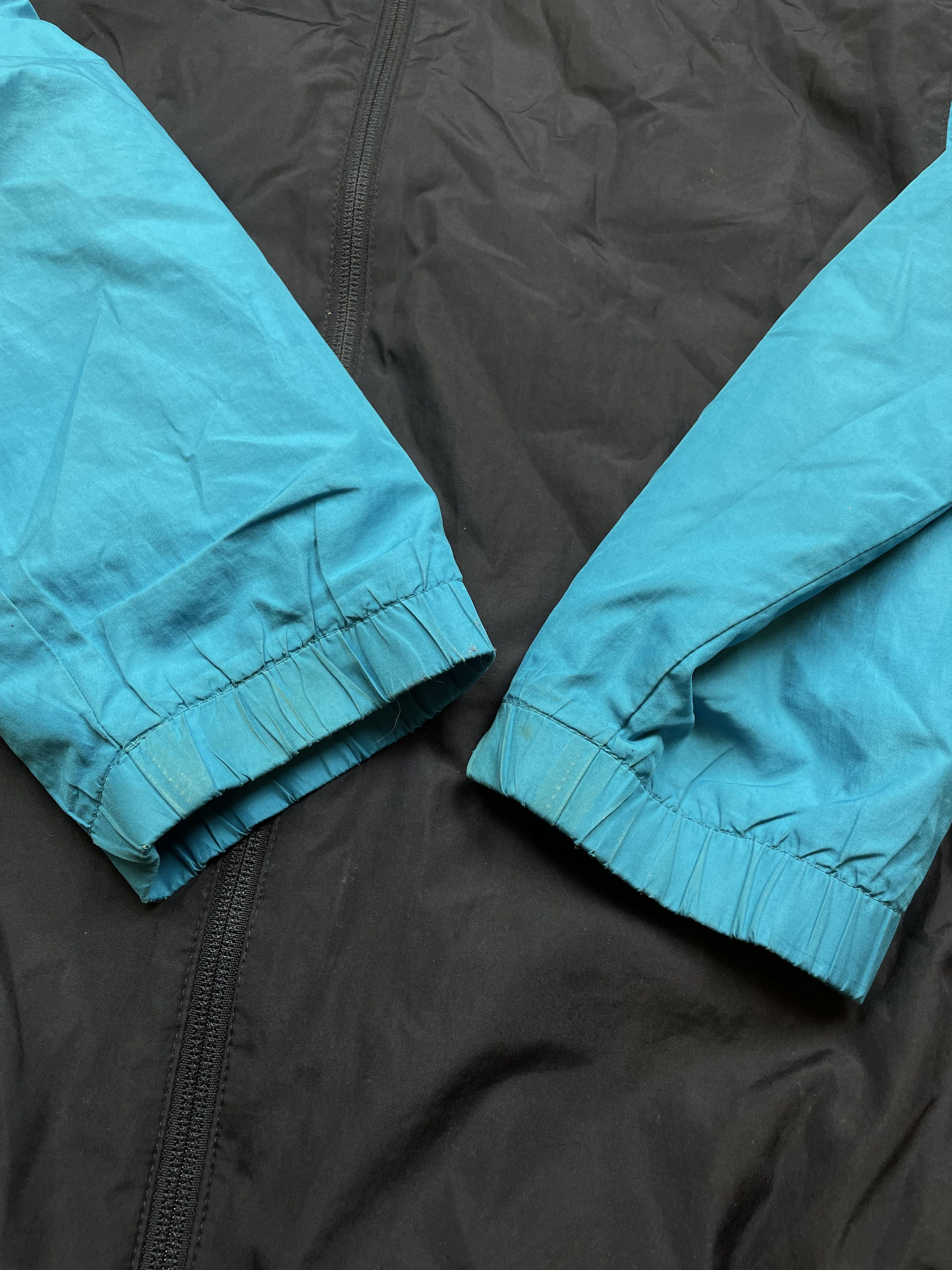Nike Vintage Nike Barcelona Football Soccer Jacket Windbreaker Size US L / EU 52-54 / 3 - 14 Thumbnail