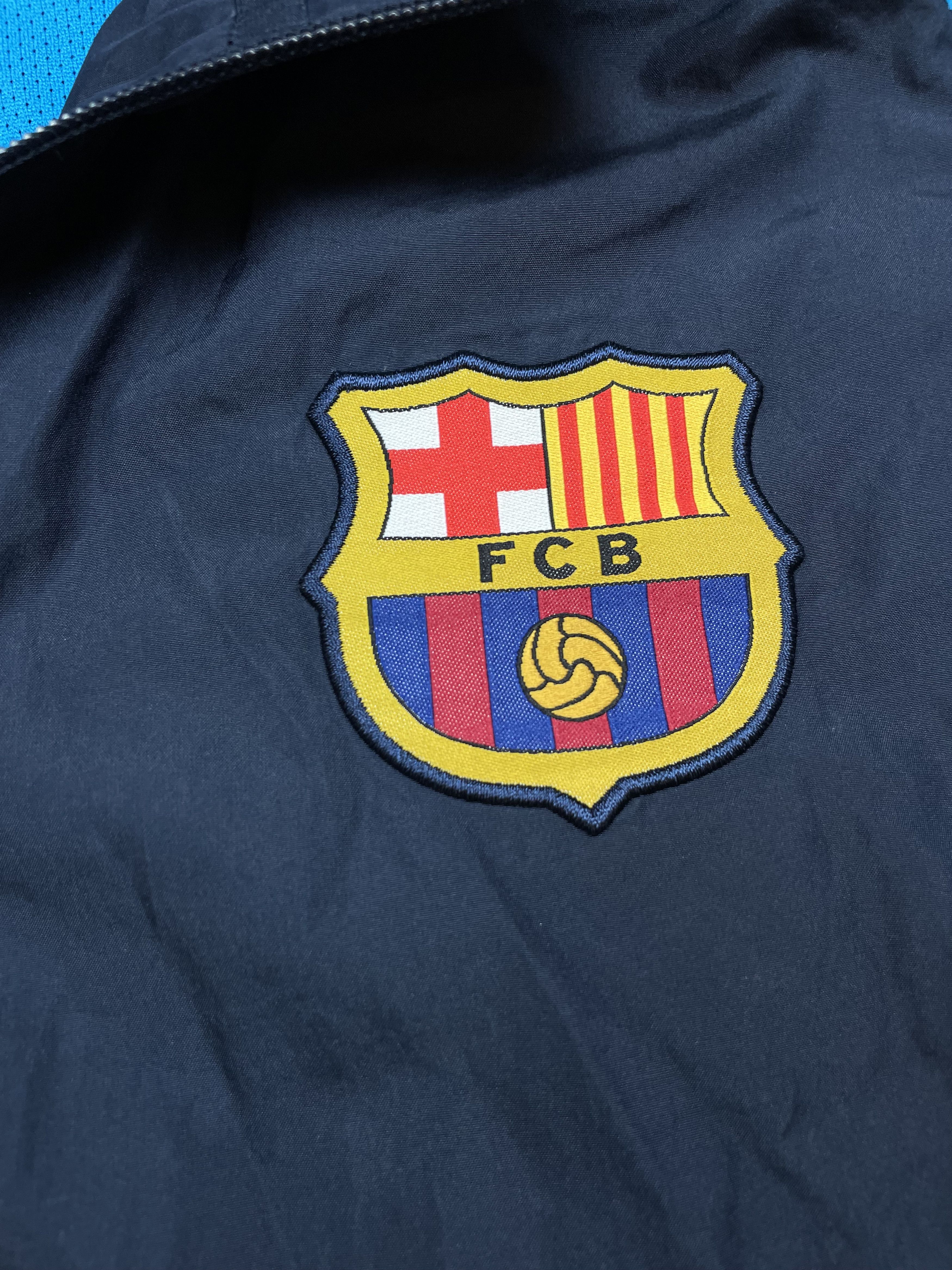 Nike Vintage Nike Barcelona Football Soccer Jacket Windbreaker Size US L / EU 52-54 / 3 - 4 Thumbnail