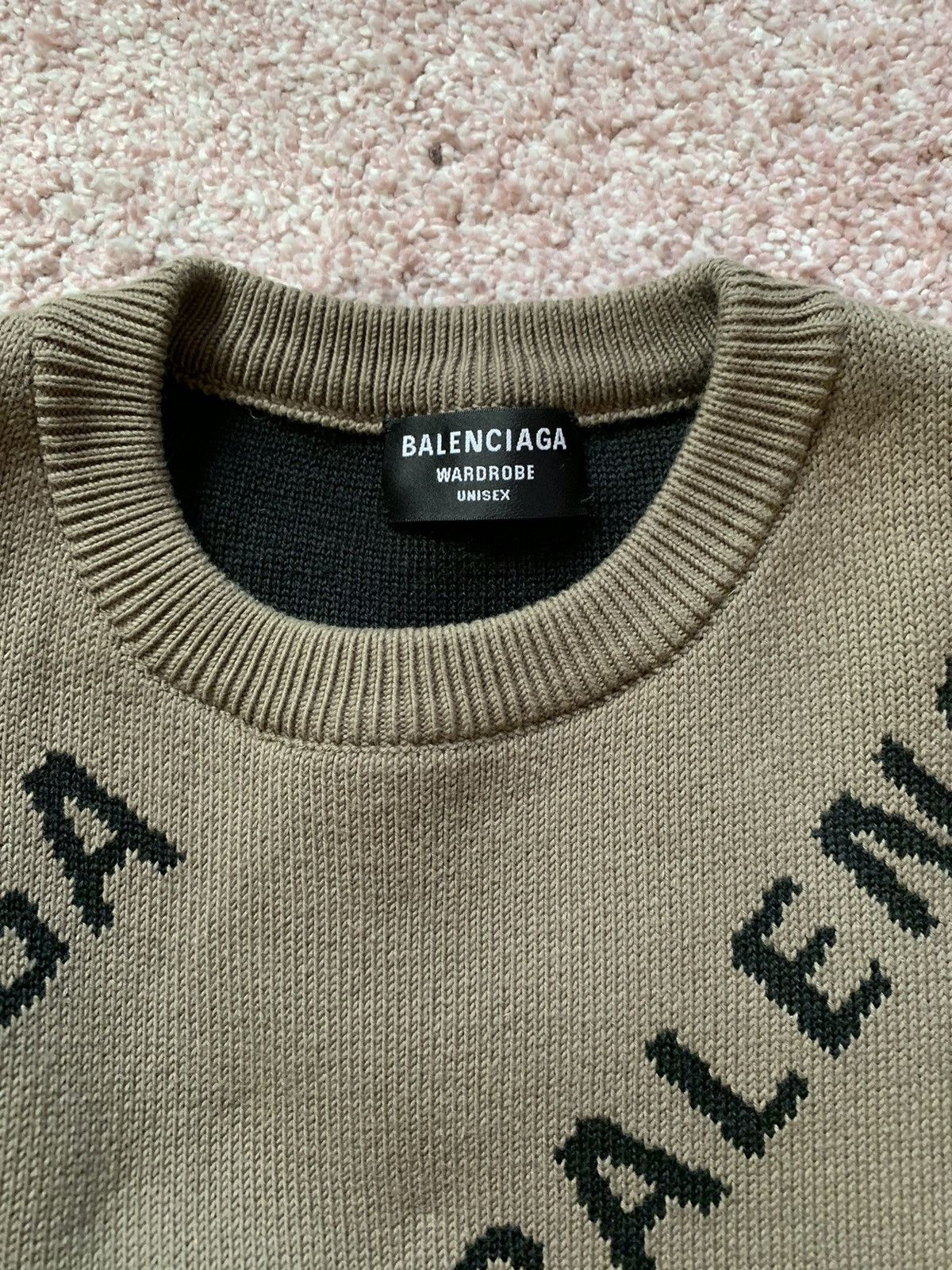 Balenciaga Balenciaga All Over Logo Crewneck Size US S / EU 44-46 / 1 - 5 Thumbnail