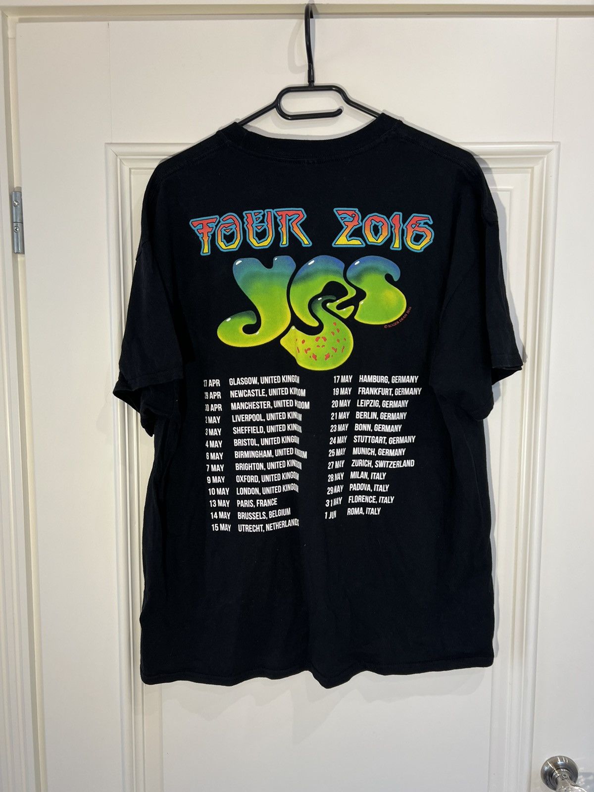 Vintage Roger dean tour 2016 t-shirt retro tee 90s black Size US M / EU 48-50 / 2 - 9 Preview