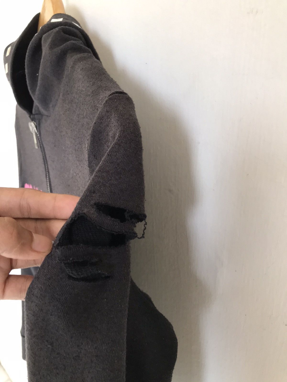 ROSEFAN Destroyed Hoodie Seditionaries Distressed