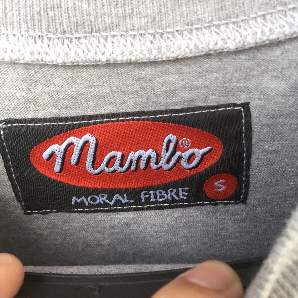 Mambo Vintage 1999 Mambo Clichés “R” Us Big Logo | Surf and Turf Size US S / EU 44-46 / 1 - 6 Thumbnail