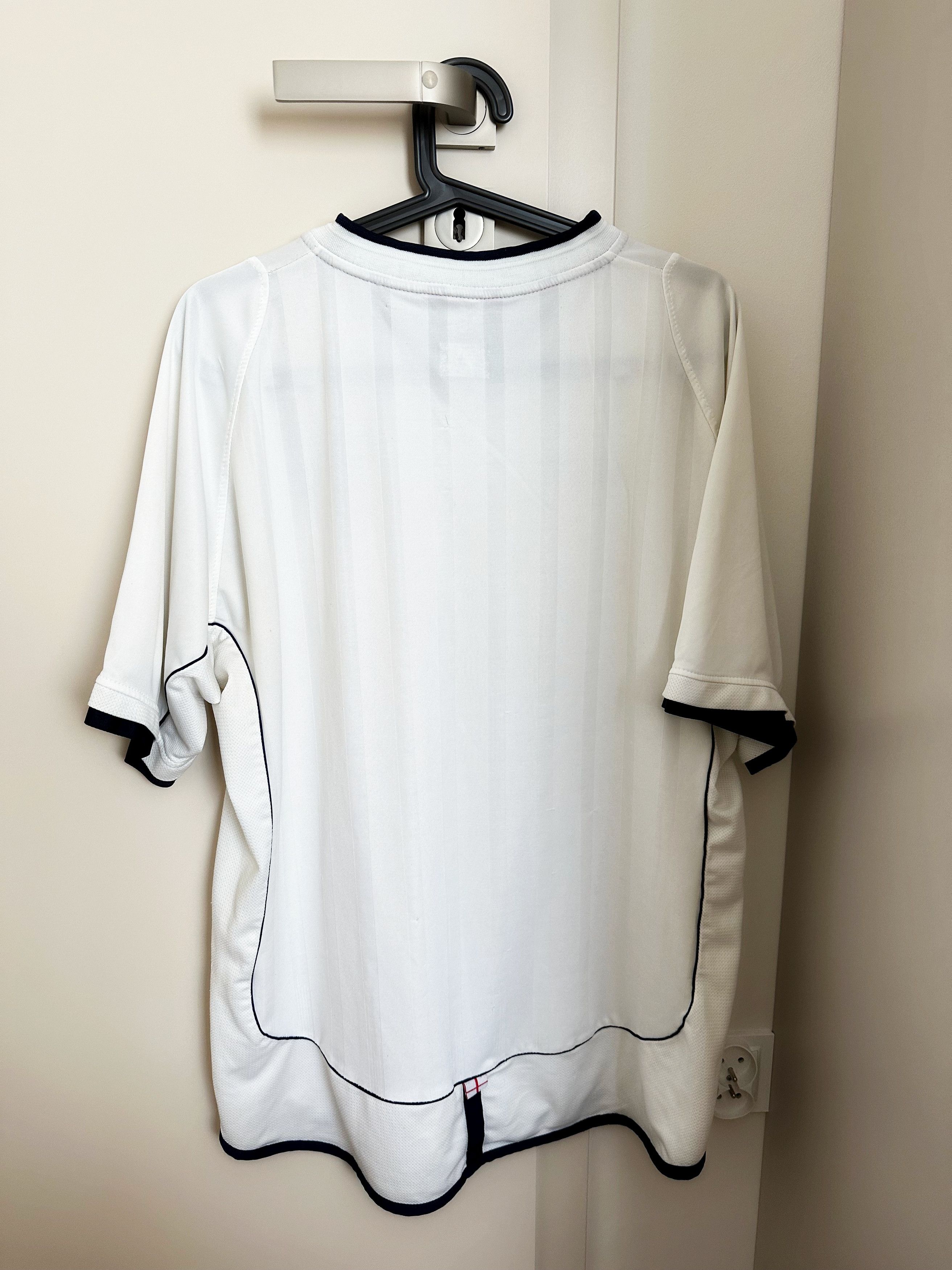 Vintage 00s Umbro England 2001-02 White Jersey L