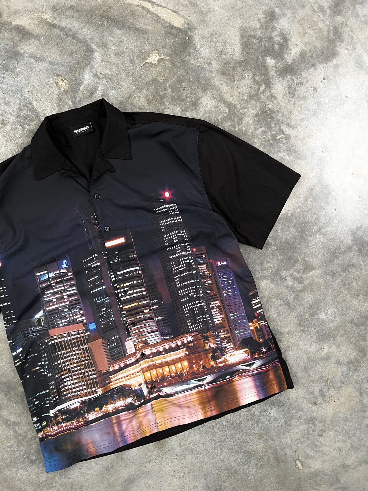 Pleasures Pleasures Night City Skyline Black Silky Shirt XL Size US XL / EU 56 / 4 - 2 Thumbnail