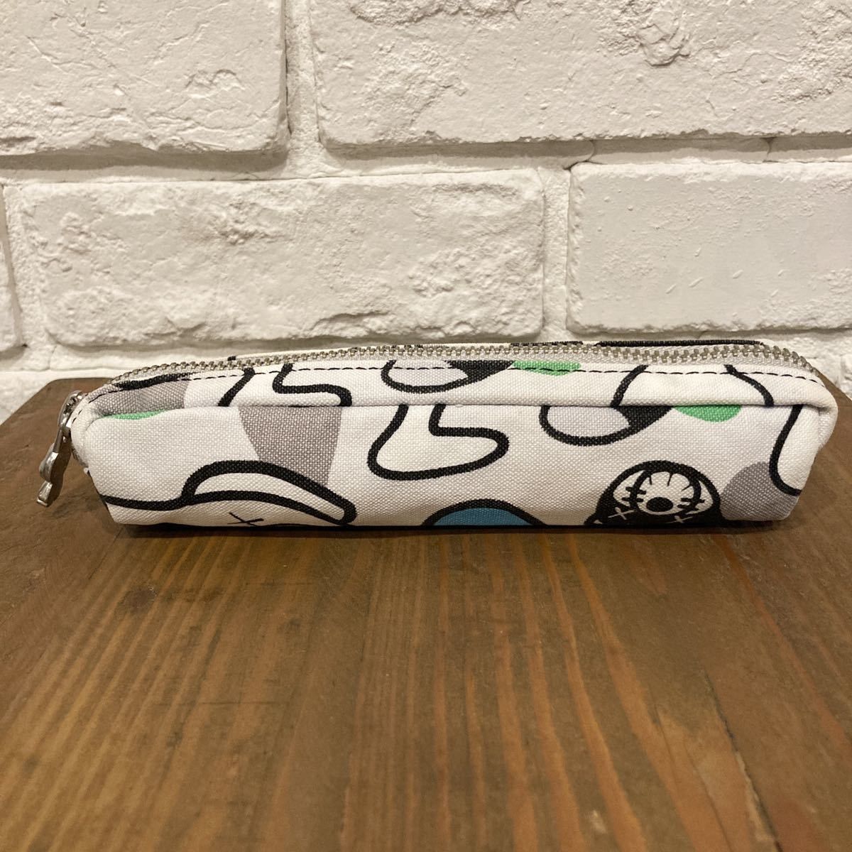 Bape × Kaws BAPE × kaws milo animal kingdom pen case pouch a bathing ape Size ONE SIZE - 3 Thumbnail