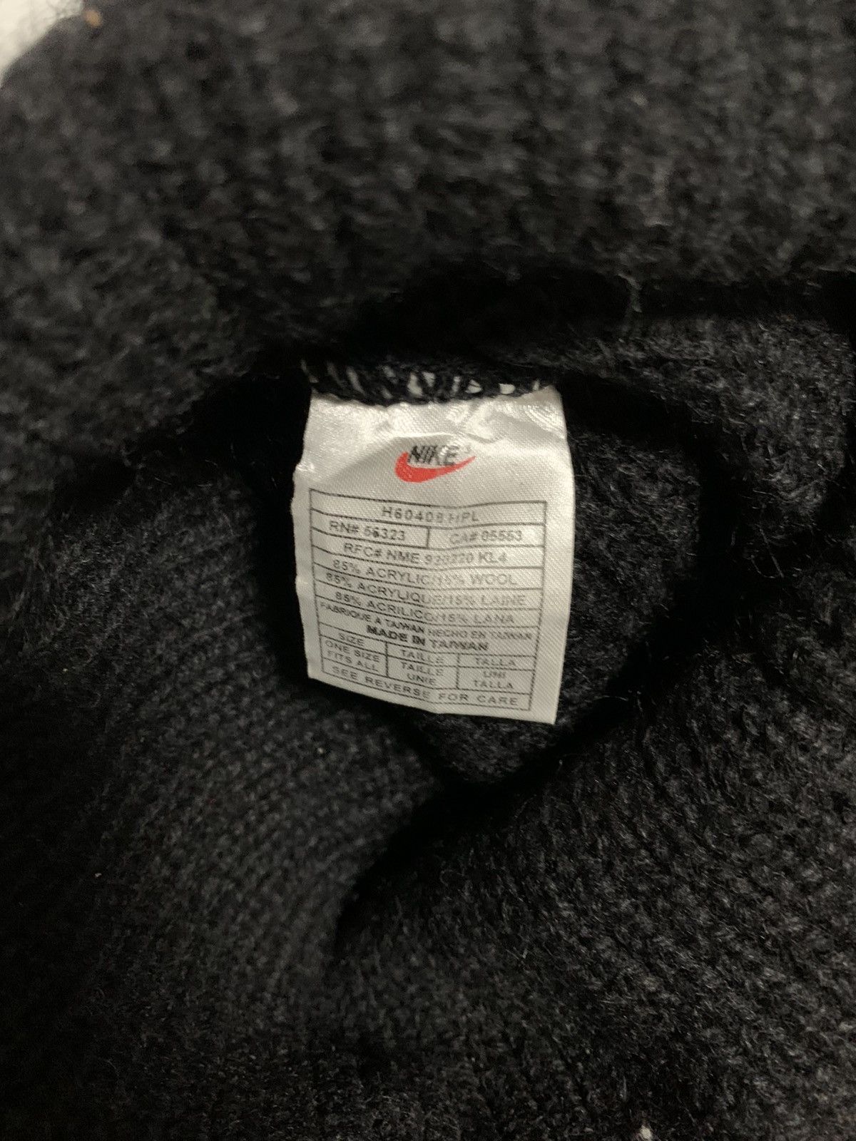 Nike × Vintage VINTAGE NIKE DISTRESSED BLACK BEANIE Size ONE SIZE - 8 Thumbnail