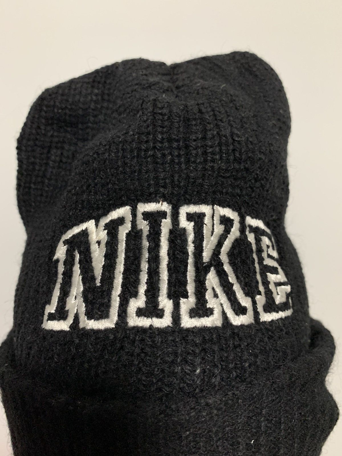 Nike × Vintage VINTAGE NIKE DISTRESSED BLACK BEANIE Size ONE SIZE - 7 Thumbnail