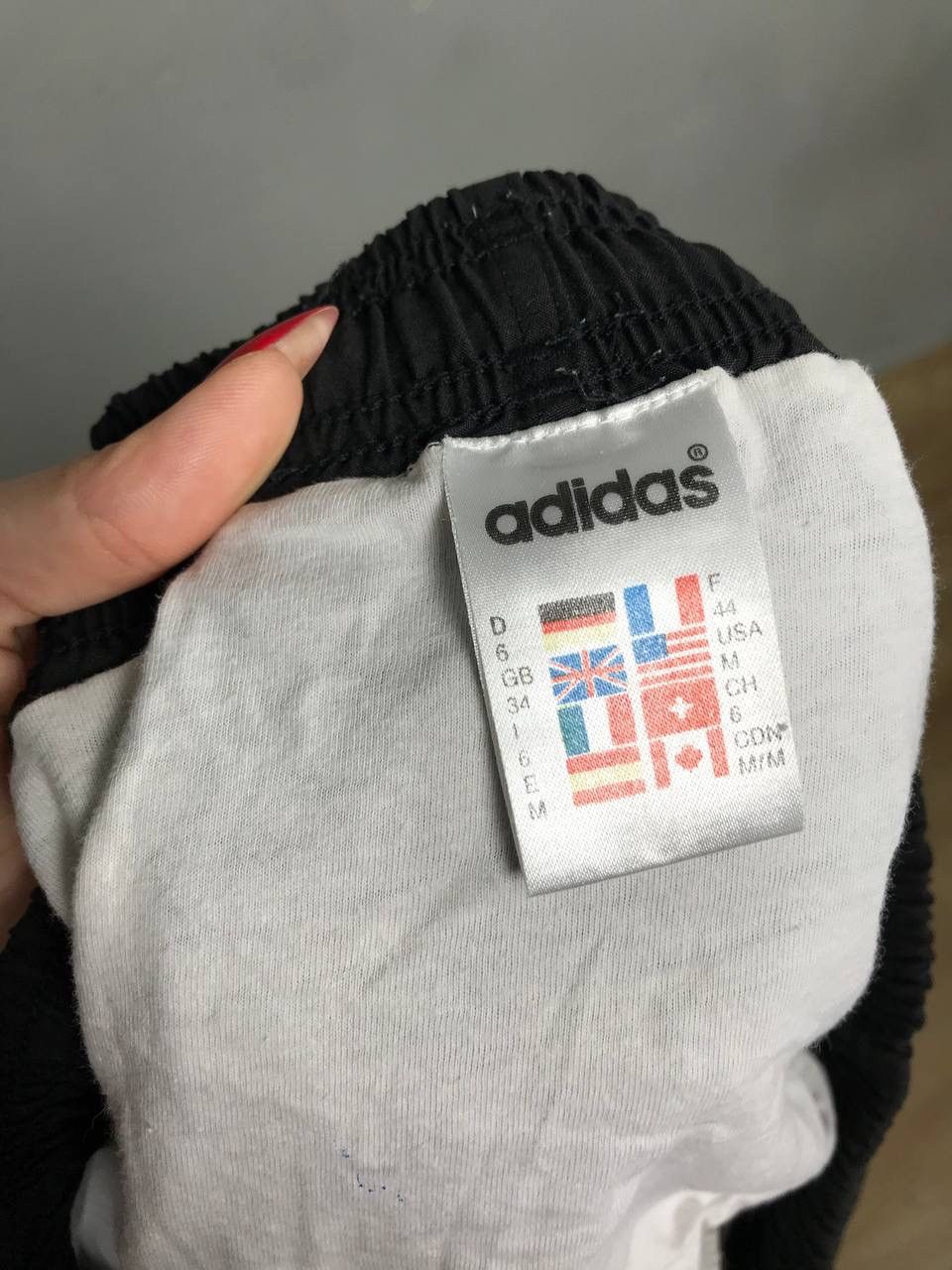 Adidas × Vintage Adidas vintage streetwear shorts Size US 32 / EU 48 - 4 Thumbnail