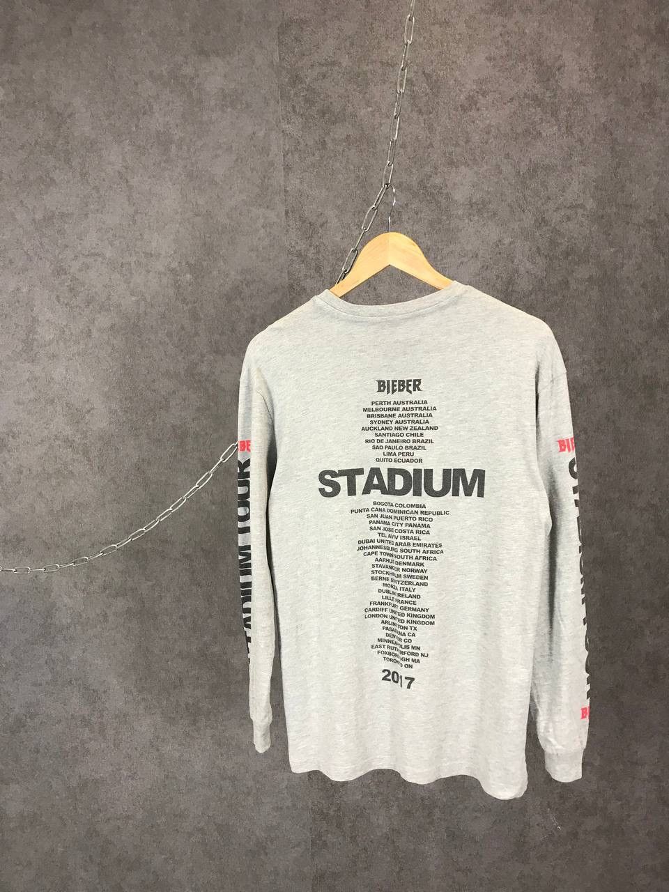 Band Tees Justin Bieber band tour longsleeve Size US XS / EU 42 / 0 - 2 Thumbnail