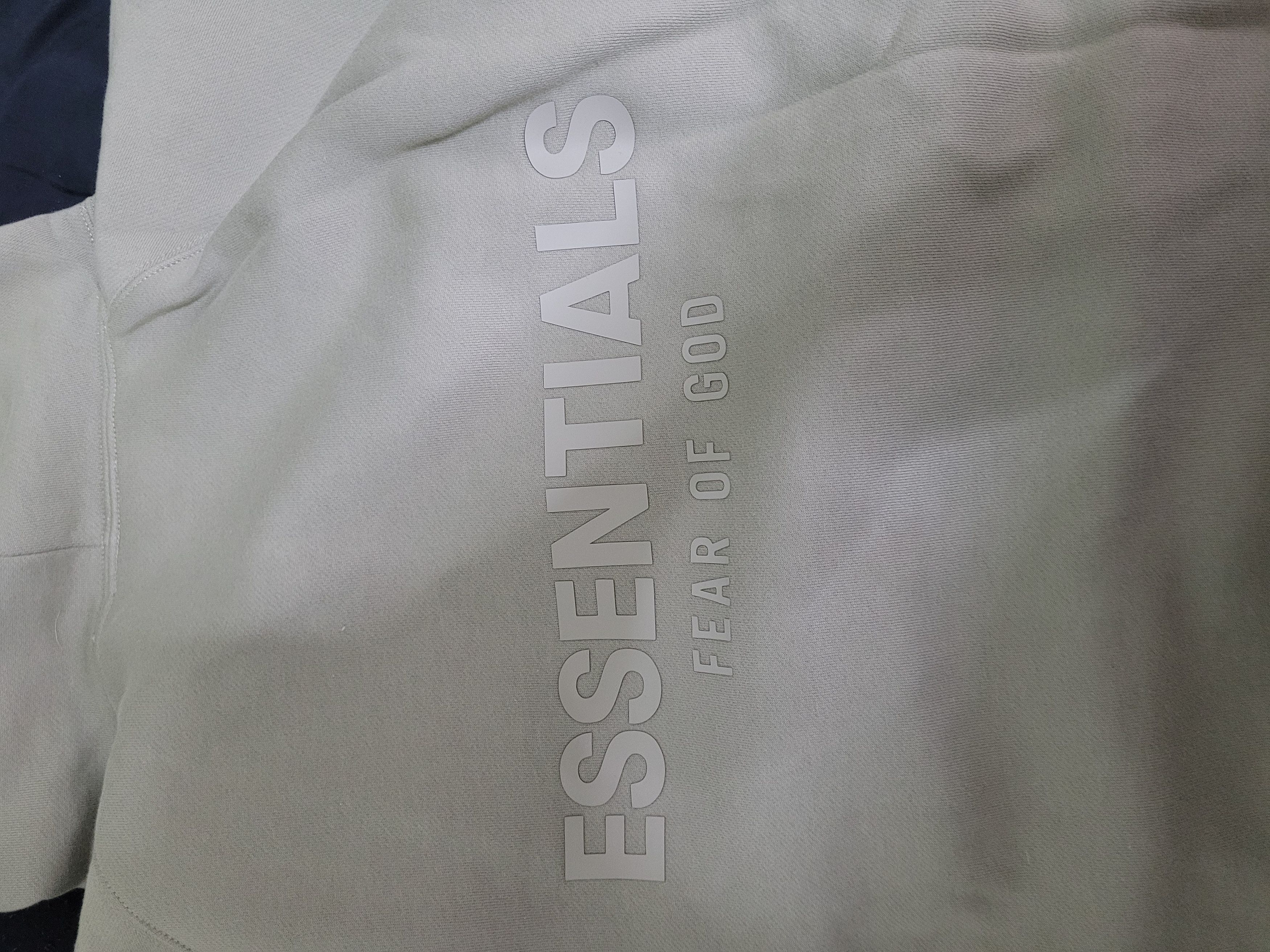 Fear of God Fear of God Essentials Pistachio Pullover Hoodie size XL Size US XL / EU 56 / 4 - 6 Thumbnail