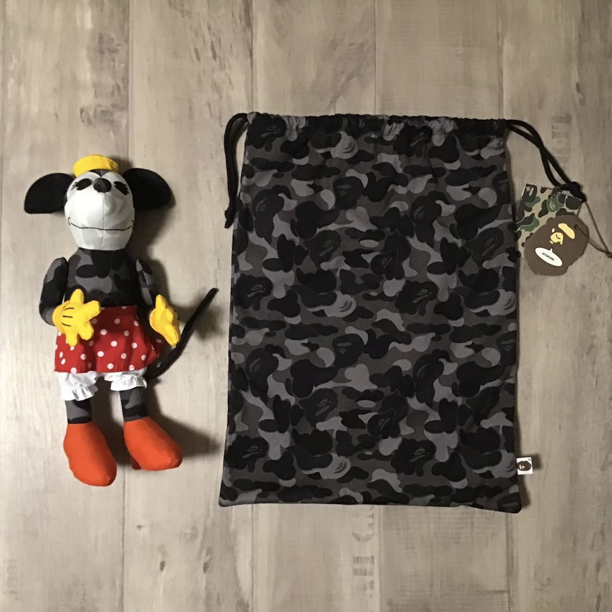 Bape × Disney 2008 BAPE x Disney BAPE camo Minnie Mouse Plush Doll ape Size ONE SIZE - 5 Thumbnail