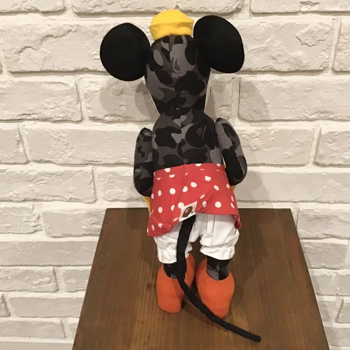 Bape × Disney 2008 BAPE x Disney BAPE camo Minnie Mouse Plush Doll ape Size ONE SIZE - 3 Thumbnail