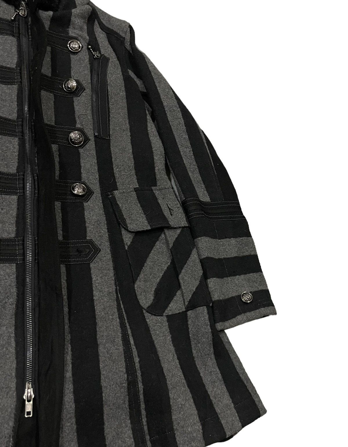 Le Grande Bleu (L.G.B.) Vintage Algonquins Seditionaries Gothic Punk Long Jacket Size S / US 4 / IT 40 - 20 Thumbnail