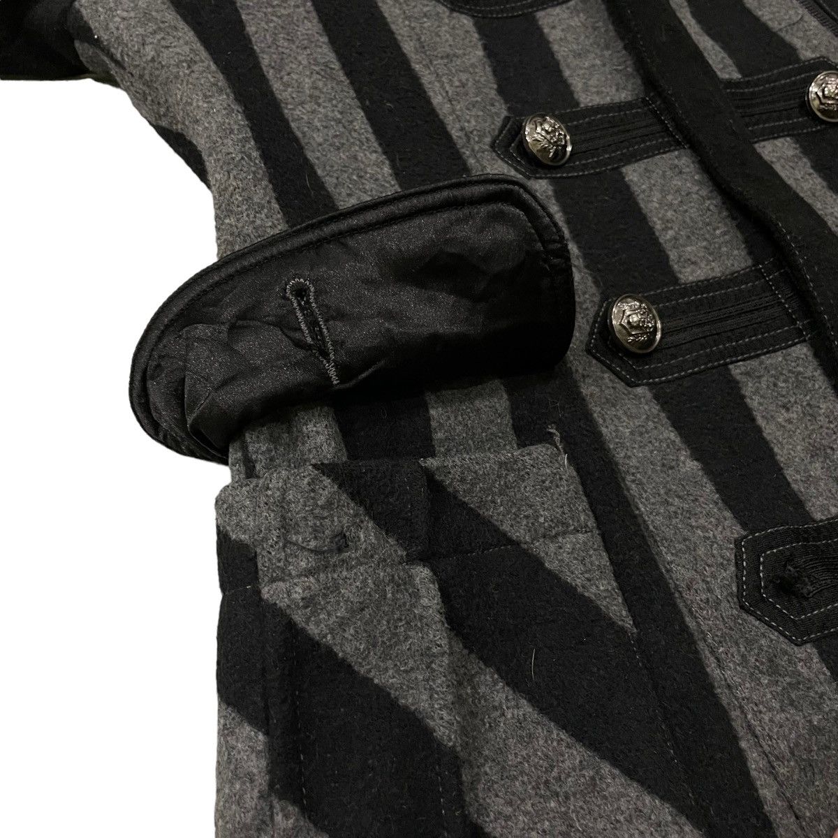 Le Grande Bleu (L.G.B.) Vintage Algonquins Seditionaries Gothic Punk Long Jacket Size S / US 4 / IT 40 - 8 Thumbnail