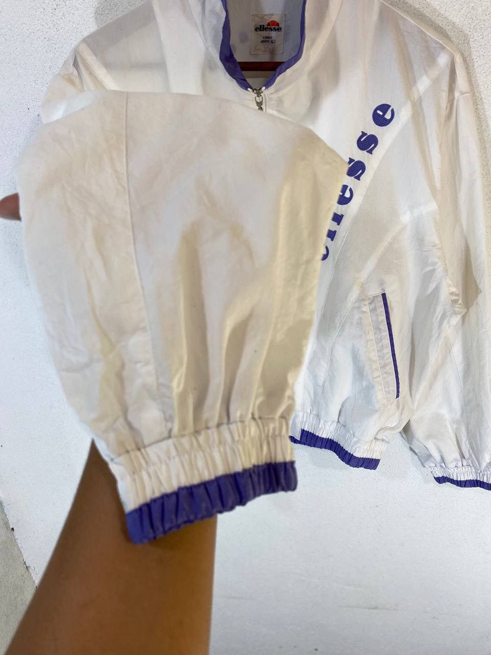 Ellesse Vintage Ellesse Jacket Embroided Logo Nice Design Size US L / EU 52-54 / 3 - 5 Thumbnail