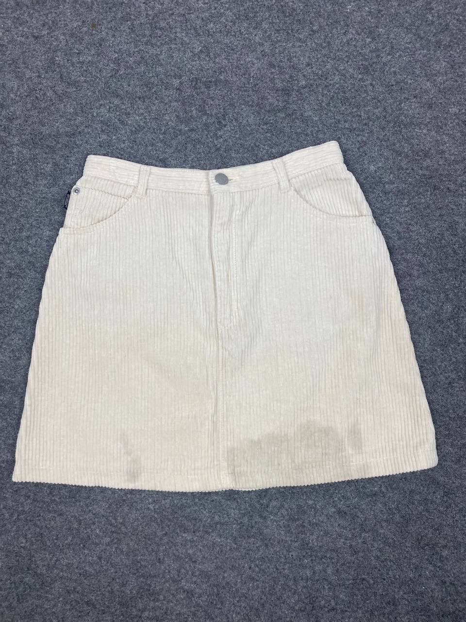 Burberry vintage burberrys of london corduroy mini skirt Size 26" / US 2 / IT 38 - 2 Thumbnail