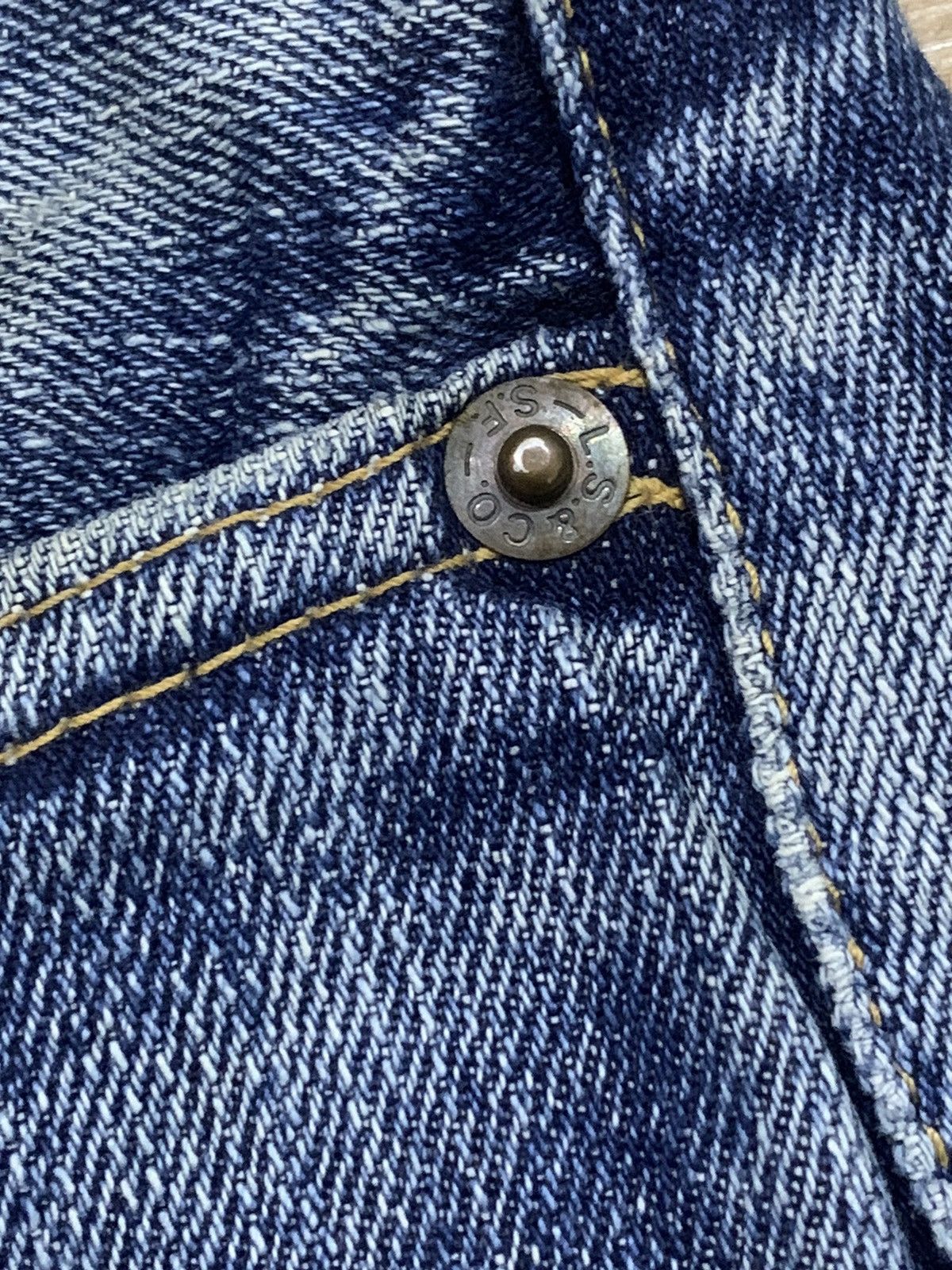 Levi's × Levi's Vintage Clothing × Vintage Levis Selvedge 502 Regular Taper Big E ButtonFly Jeans Size US 36 / EU 52 - 9 Thumbnail