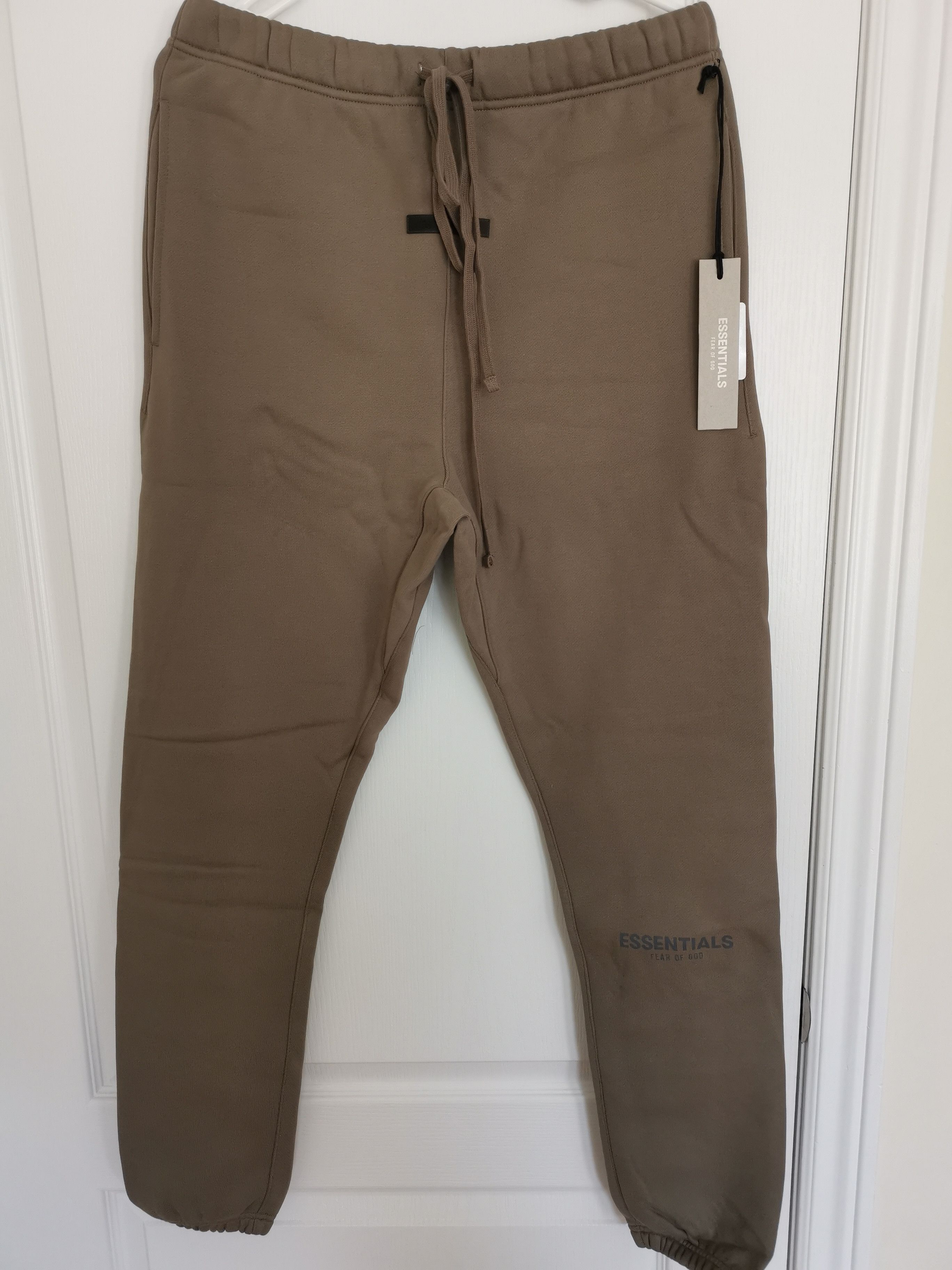 Image of Fear Of God Essentials Taupe Sweatpant XL Ss21, Men's (Size 36)