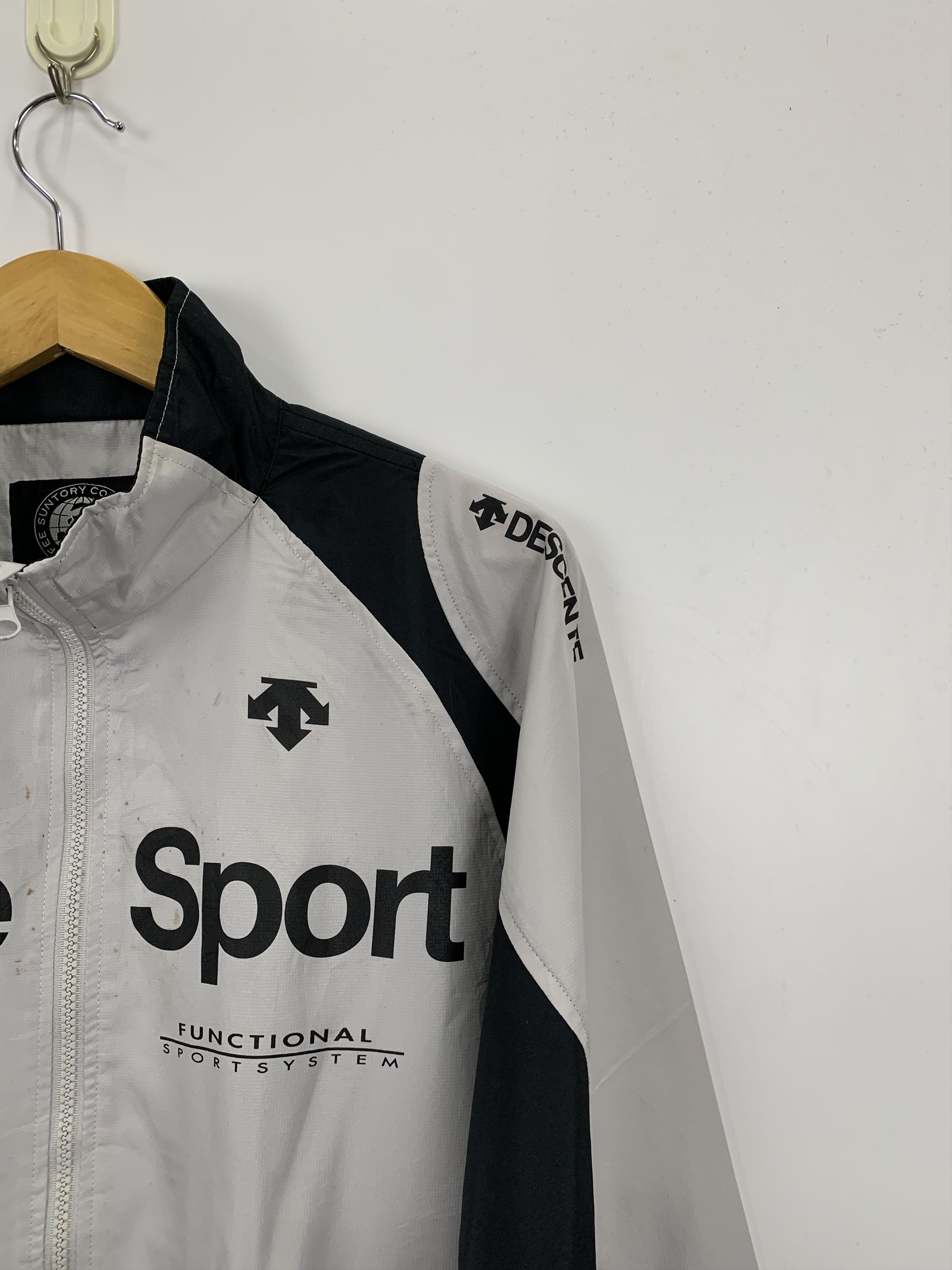 Descente × Vintage Vintage Descente Coffee Suntory Light Jacket J0909 Size US L / EU 52-54 / 3 - 9 Thumbnail