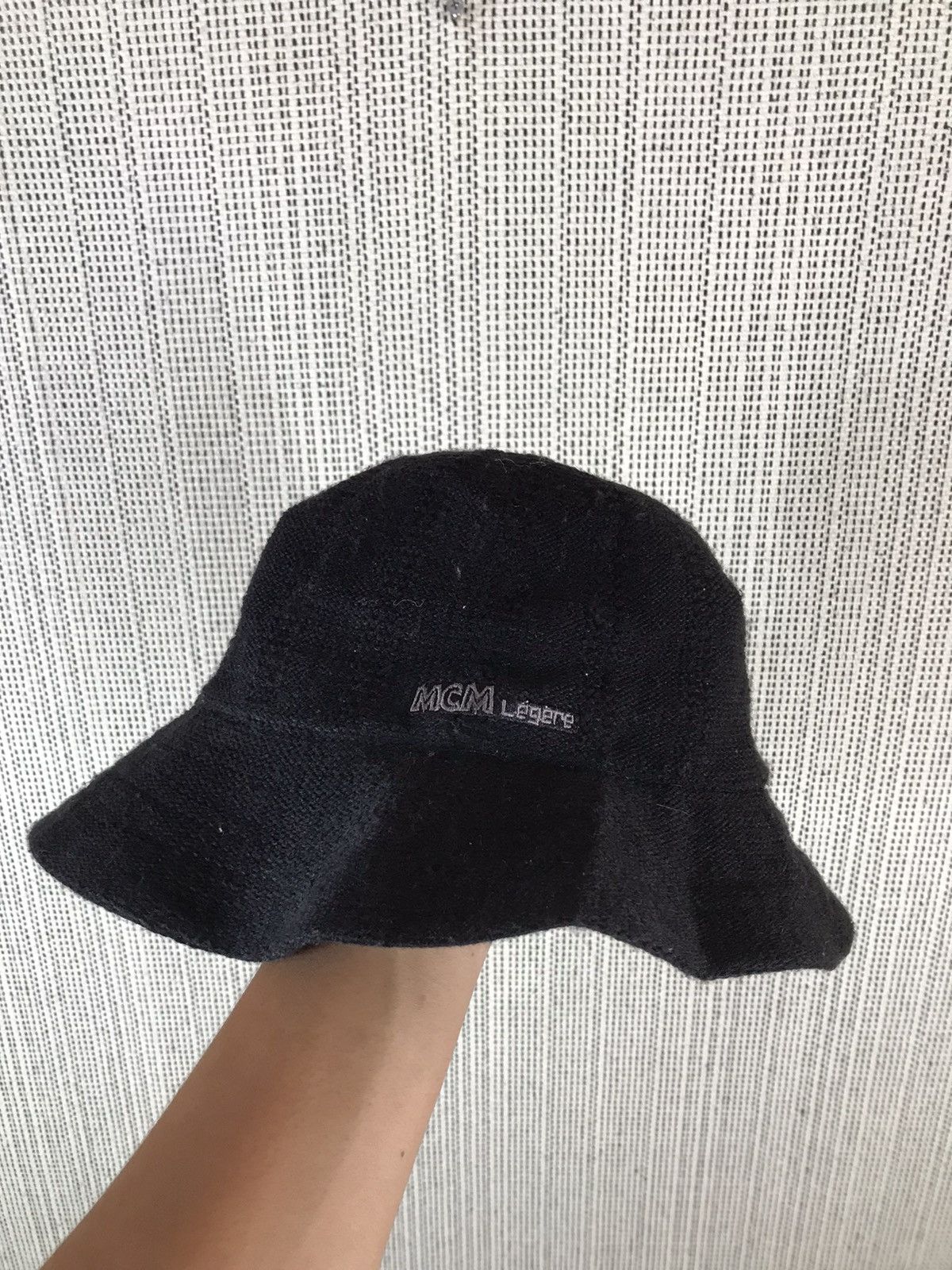 MCM ‼️MCM legere VTG HAT BUCKET SIZE 57.5cm ‼️ Size ONE SIZE - 1 Thumbnail