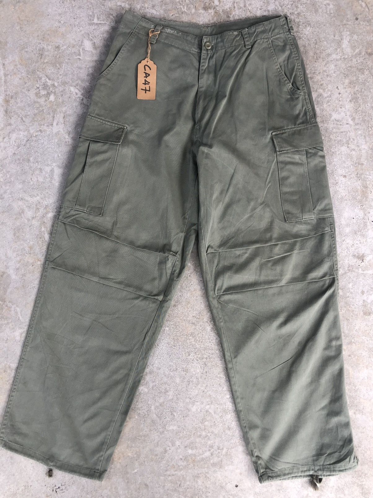 Vintage Vintage USAF Army Cargo Pants Baggy Pants Size US 31 - 1 Thumbnail