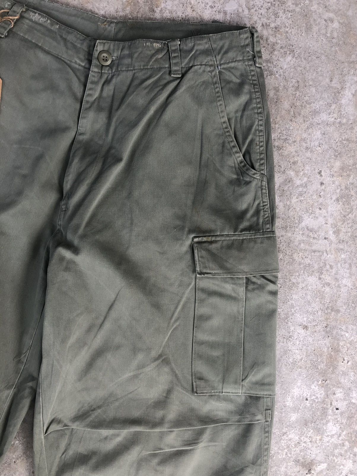 Vintage Vintage USAF Army Cargo Pants Baggy Pants Size US 31 - 5 Thumbnail