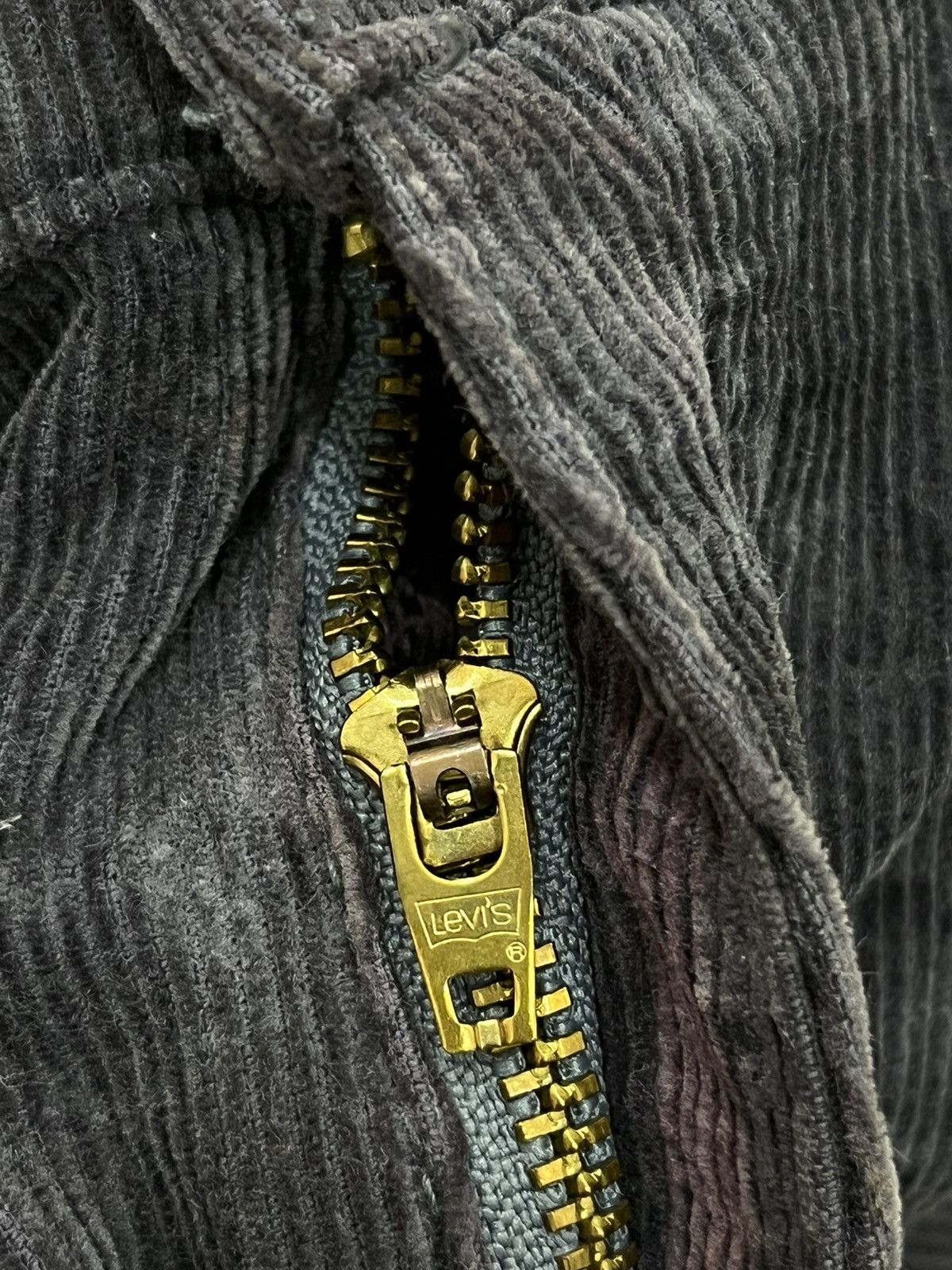 Levi's × Vintage U. VINTAGE LEVIS CORDUROY PANTS Size US 32 / EU 48 - 9 Thumbnail