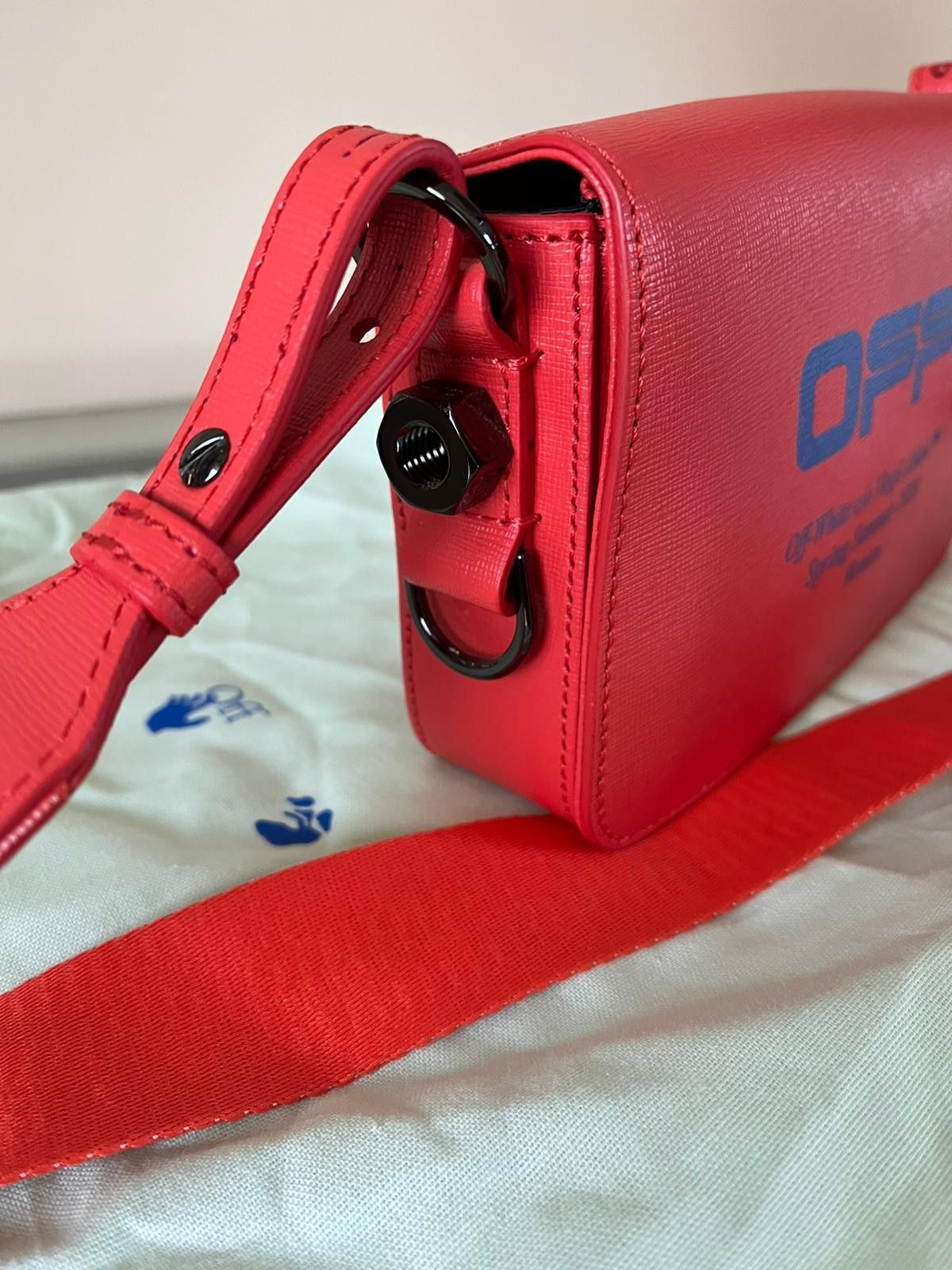 Off-White o1rshd1 SS20 Logo Medium Binder Clip Bag in Red Size ONE SIZE - 5 Thumbnail