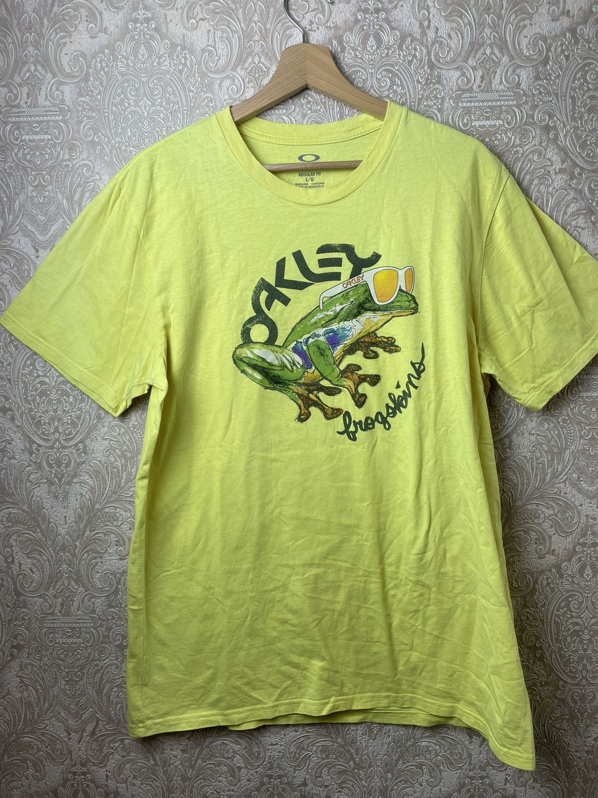 Oakley Frogskins Spellout Graphic T Shirt - S – Jak of all Vintage