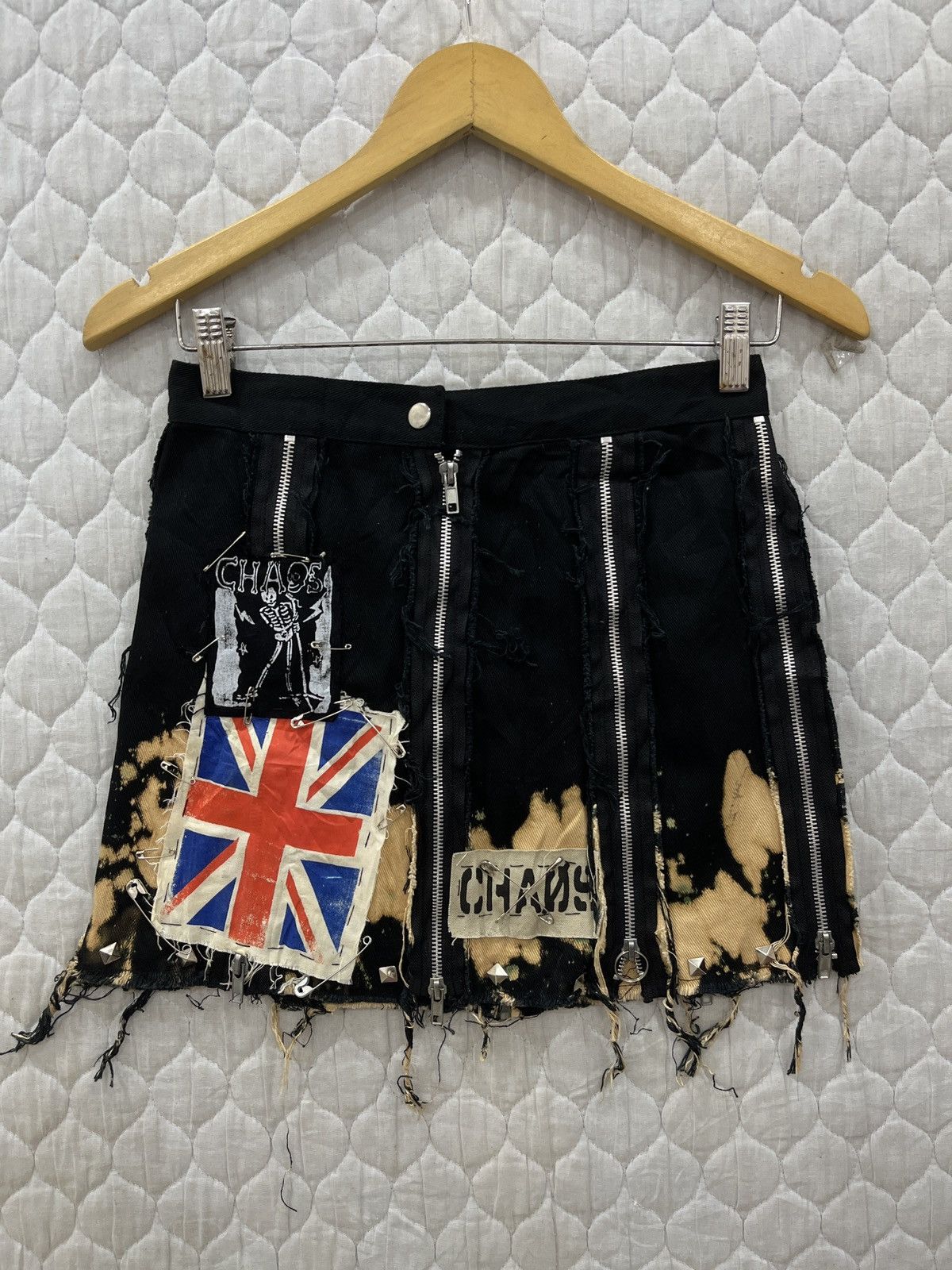 Japanese Brand (Ggg). RARE SEXY DYNAMITE PUNK SKIRT Size 26" / US 2 / IT 38 - 1 Thumbnail
