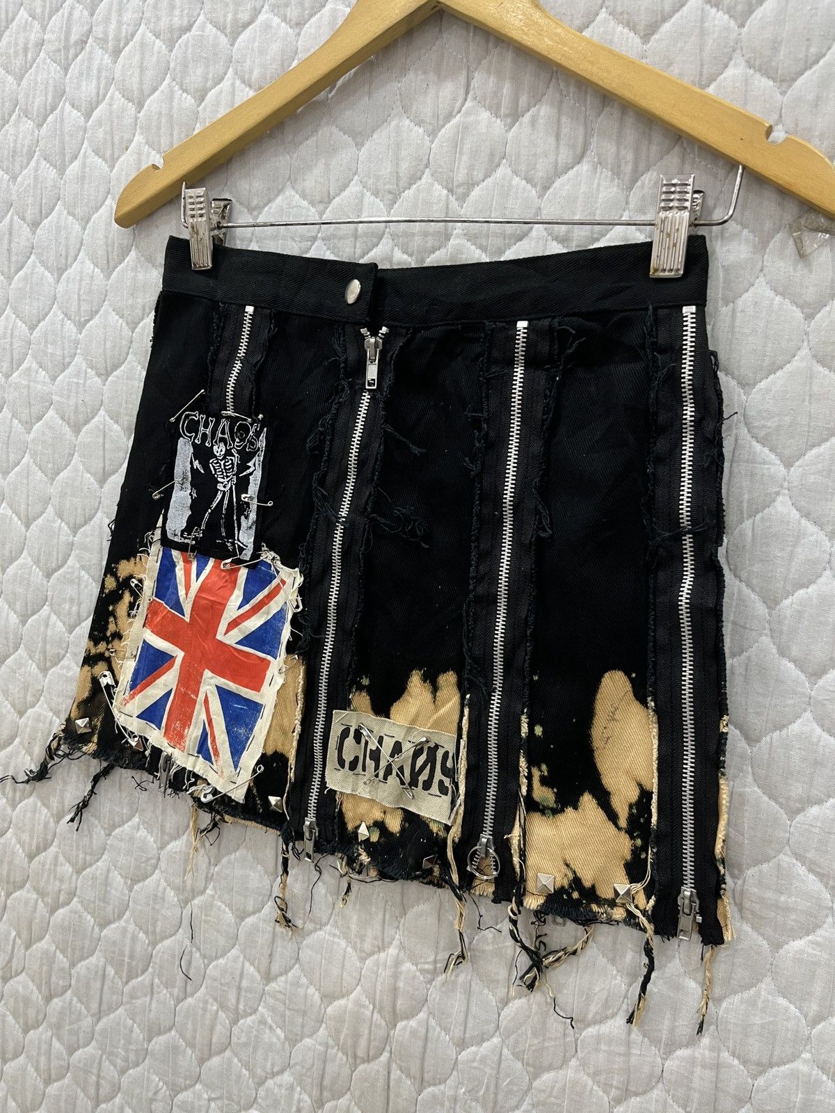Japanese Brand (Ggg). RARE SEXY DYNAMITE PUNK SKIRT Size 26" / US 2 / IT 38 - 3 Thumbnail