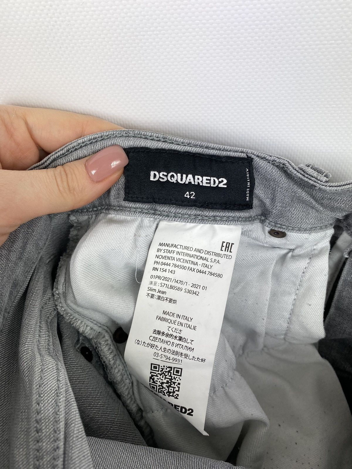 Designer × Dsquared2 Dsquared women’s distressed slim Jean Jeans size 42 Xl gray Size 28" / US 6 / IT 42 - 16 Thumbnail