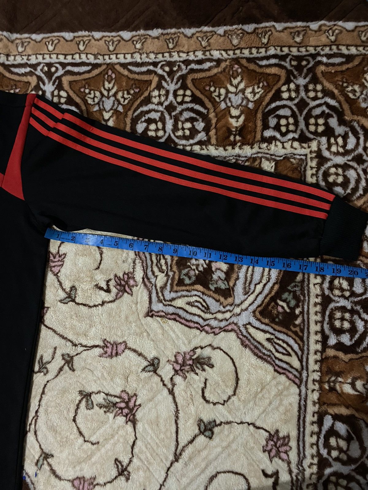 Adidas 🔥OFFER ACCEPT🔥Vintage Adidas Ac Milan Long Sleeve Size US M / EU 48-50 / 2 - 9 Thumbnail