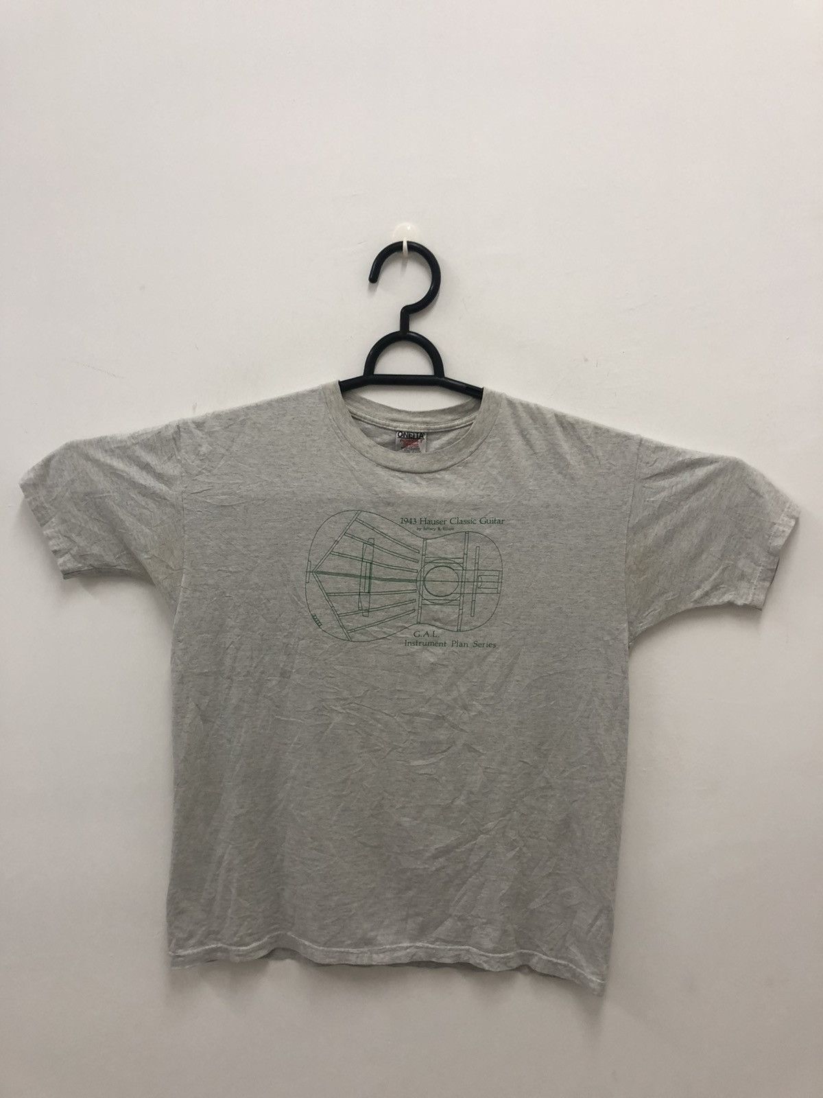 Band Tees Rare Vintage HAUSER CLASSIC GUITAR 1943 Oneita Tee Size US XL / EU 56 / 4 - 1 Thumbnail