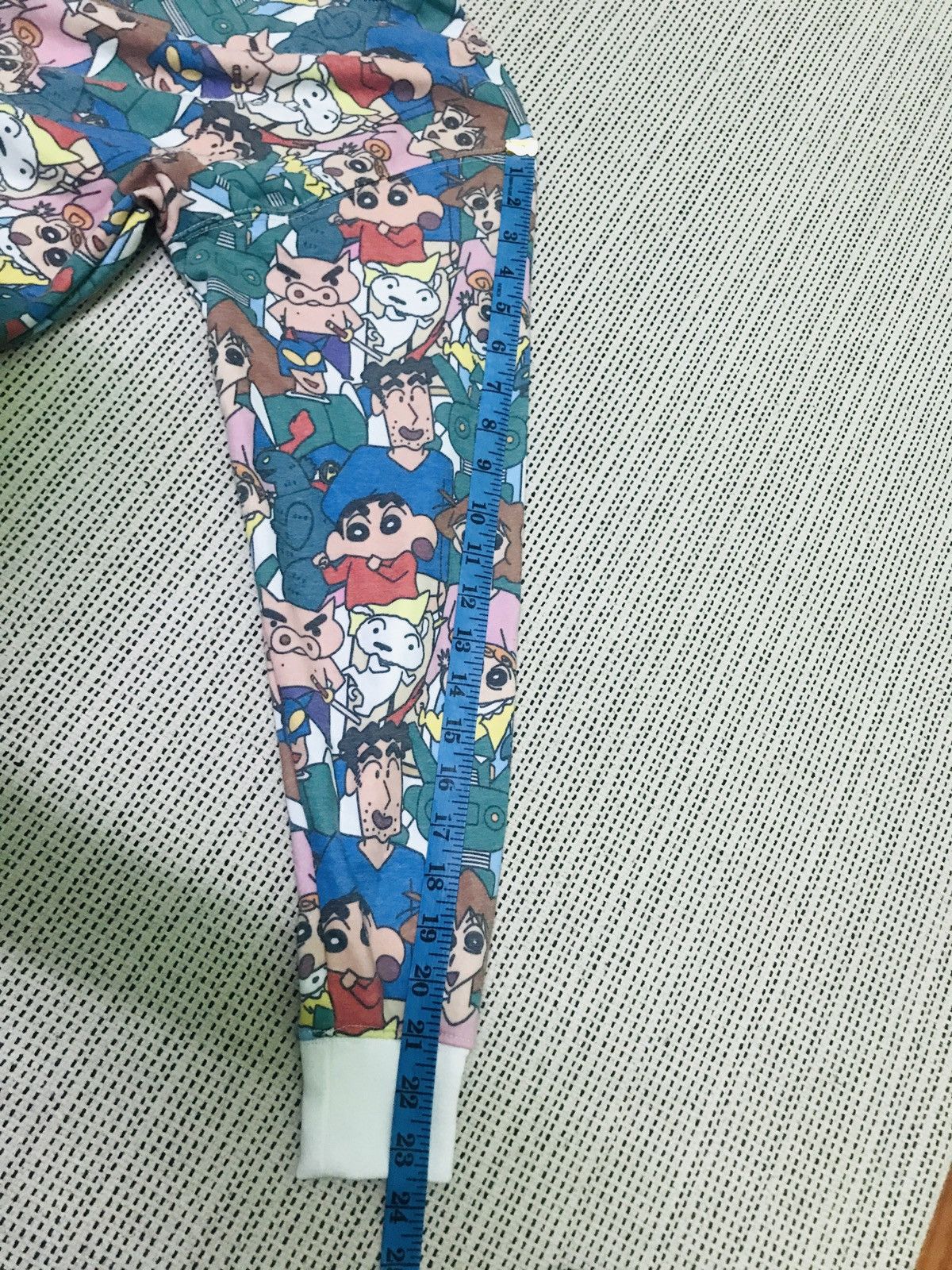 Cartoon Network × Japanese Brand × Vintage ‼️‼️ vintage shinchan family full print Size L / US 10 / IT 46 - 8 Thumbnail