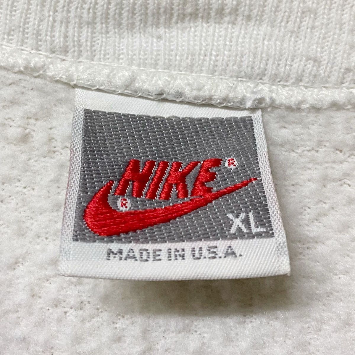 Nike Last drop nike swoosh Miami Hurricanes university sweat Size US L / EU 52-54 / 3 - 4 Thumbnail