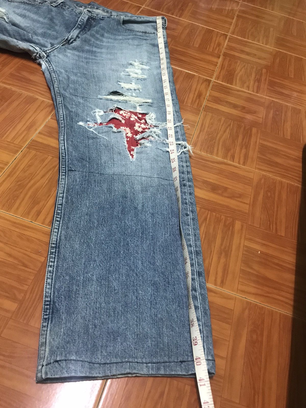 Levi's Distressed Patchwork Jeans Red Floral Repair Vtg Straight Size US 38 / EU 54 - 9 Thumbnail