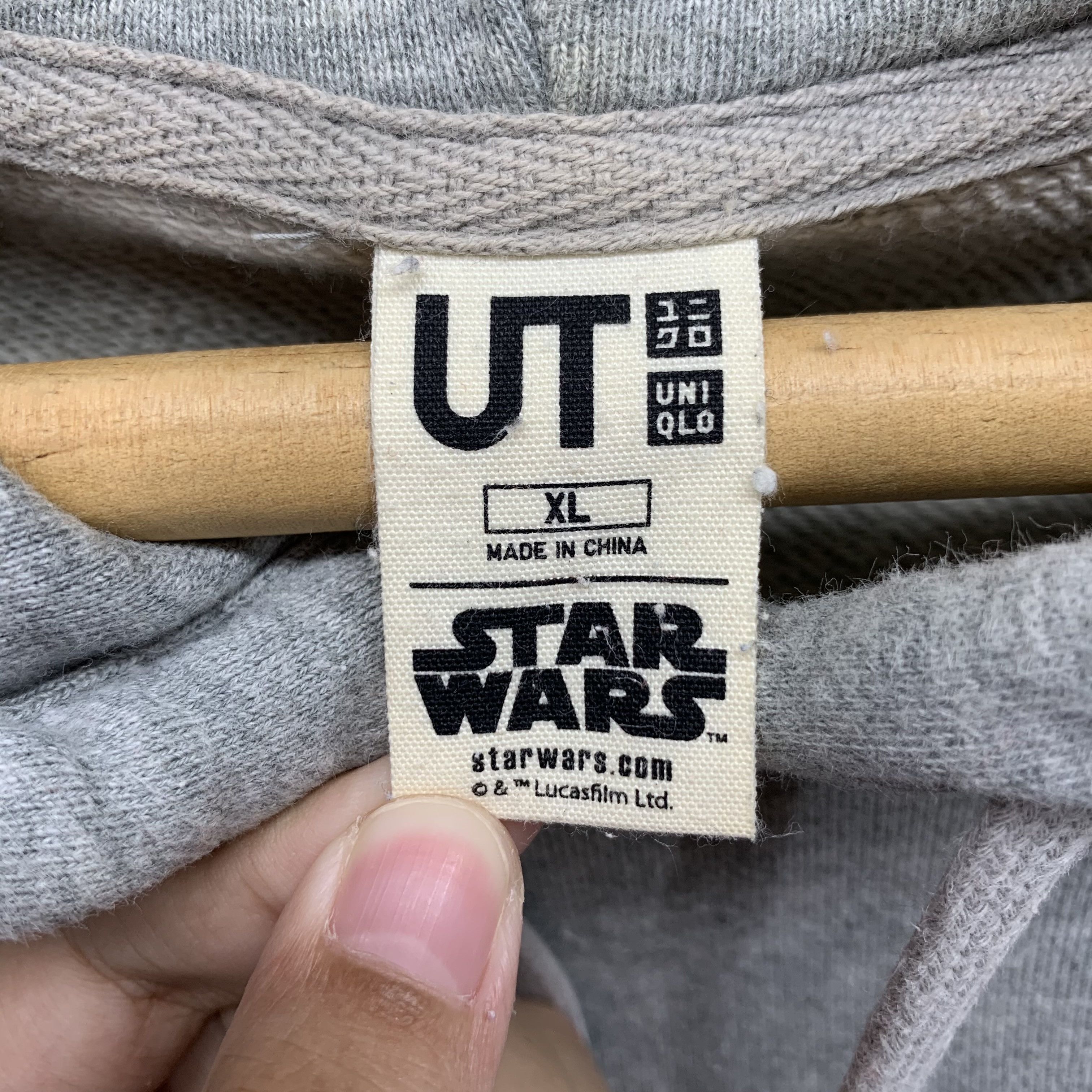 Uniqlo Star Wars Big Logo Pullover Hoodies #3061-113 Size US XL / EU 56 / 4 - 6 Thumbnail
