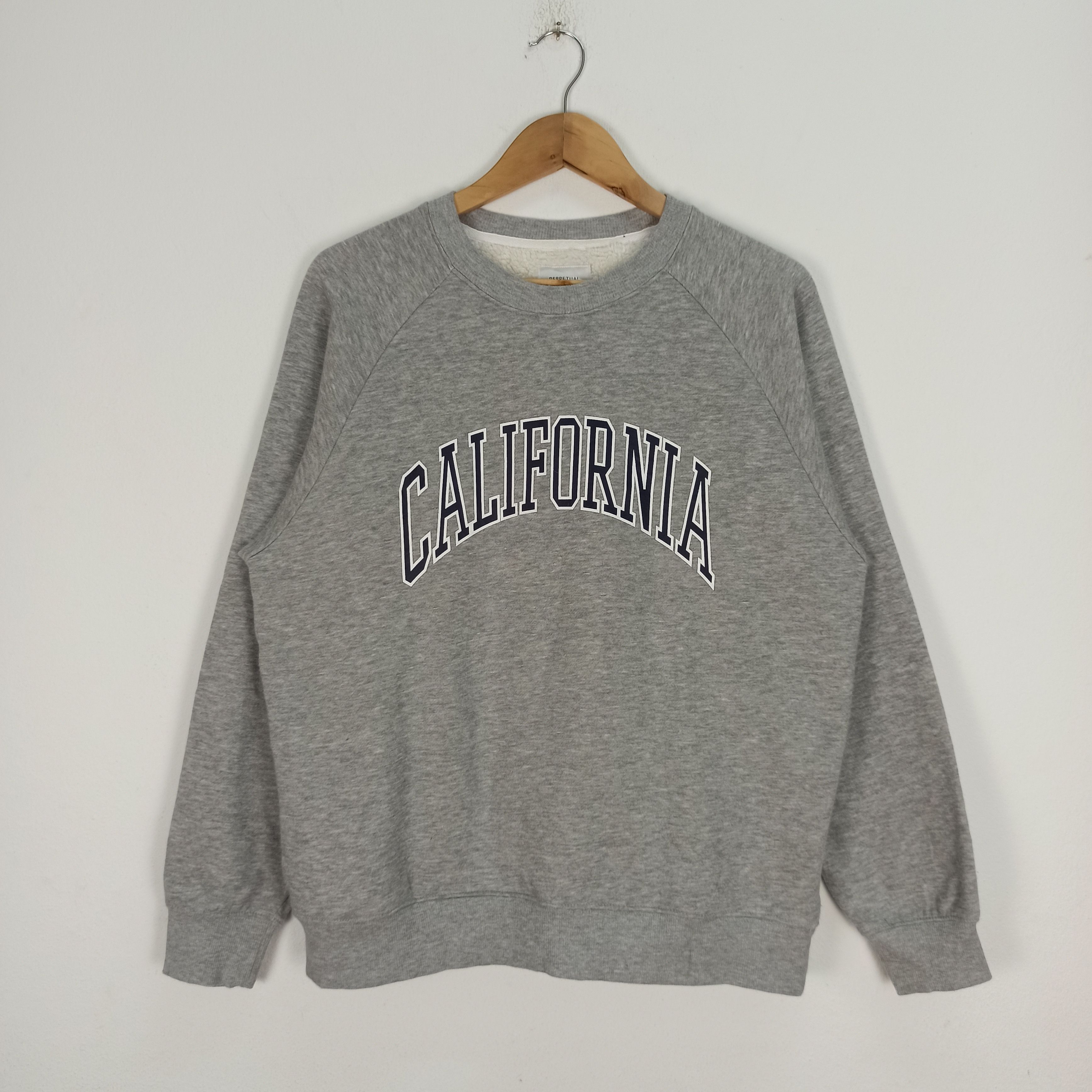 🔥STEALS🔥 California Sweatshirt Fur Crewneck