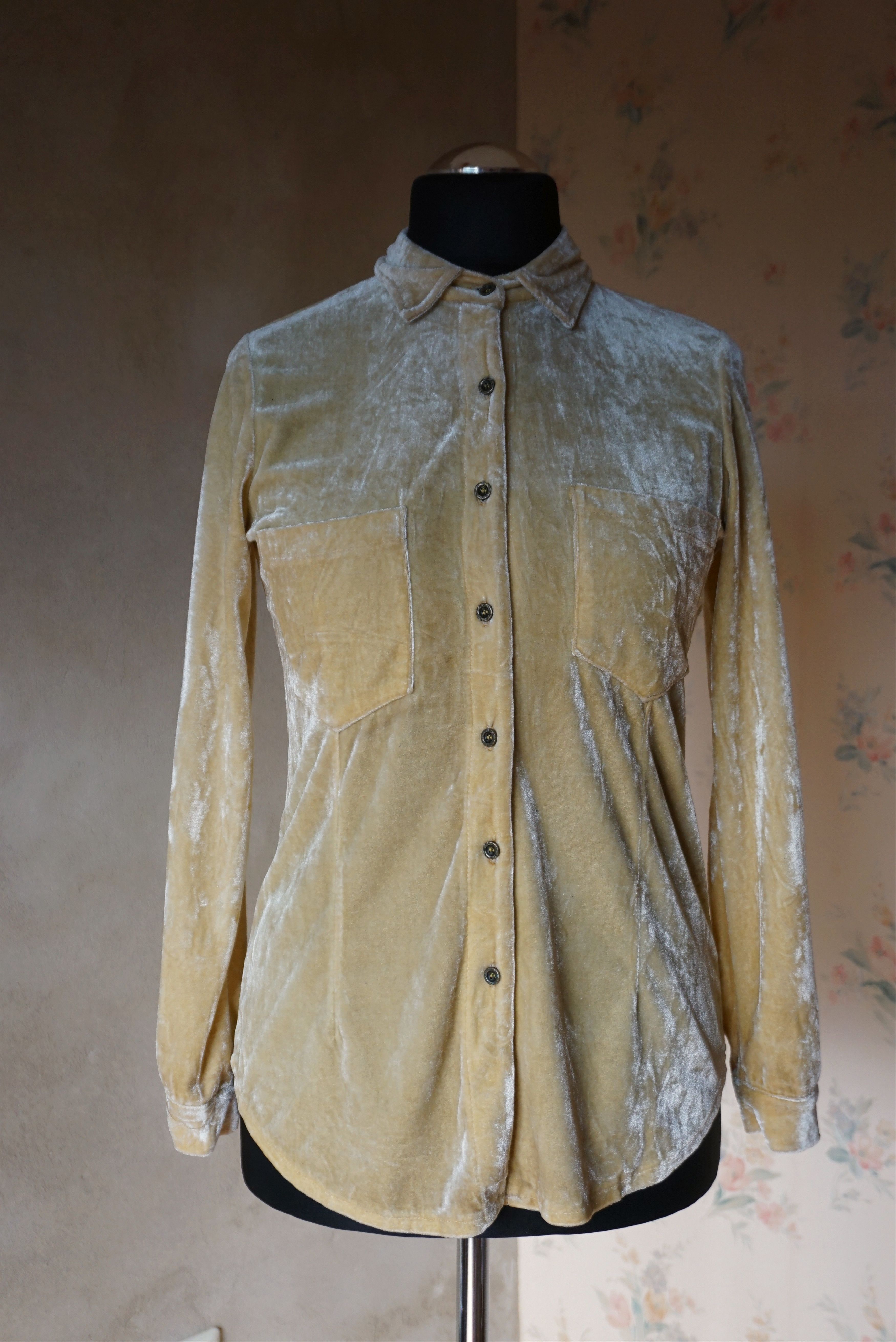 Velvet True vintage 80's 90s M yellow silky velour blouse shirt Size M / US 6-8 / IT 42-44 - 2 Thumbnail