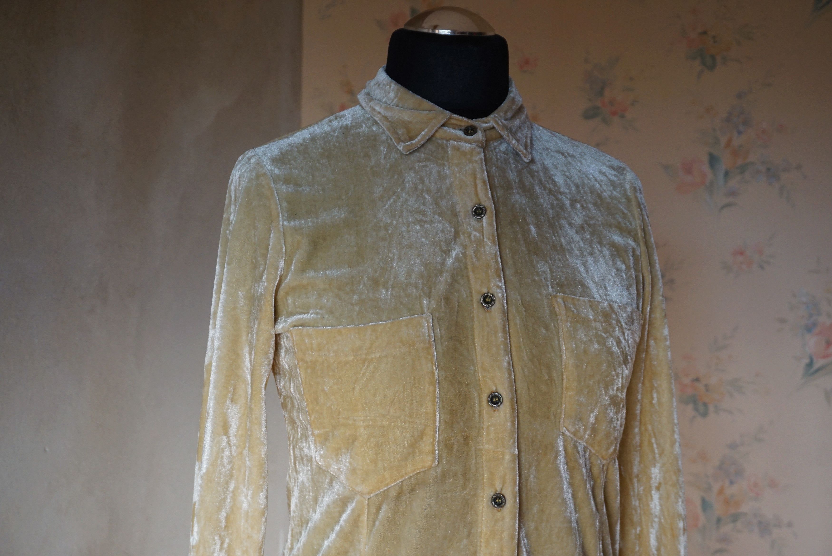 Velvet True vintage 80's 90s M yellow silky velour blouse shirt Size M / US 6-8 / IT 42-44 - 15 Thumbnail