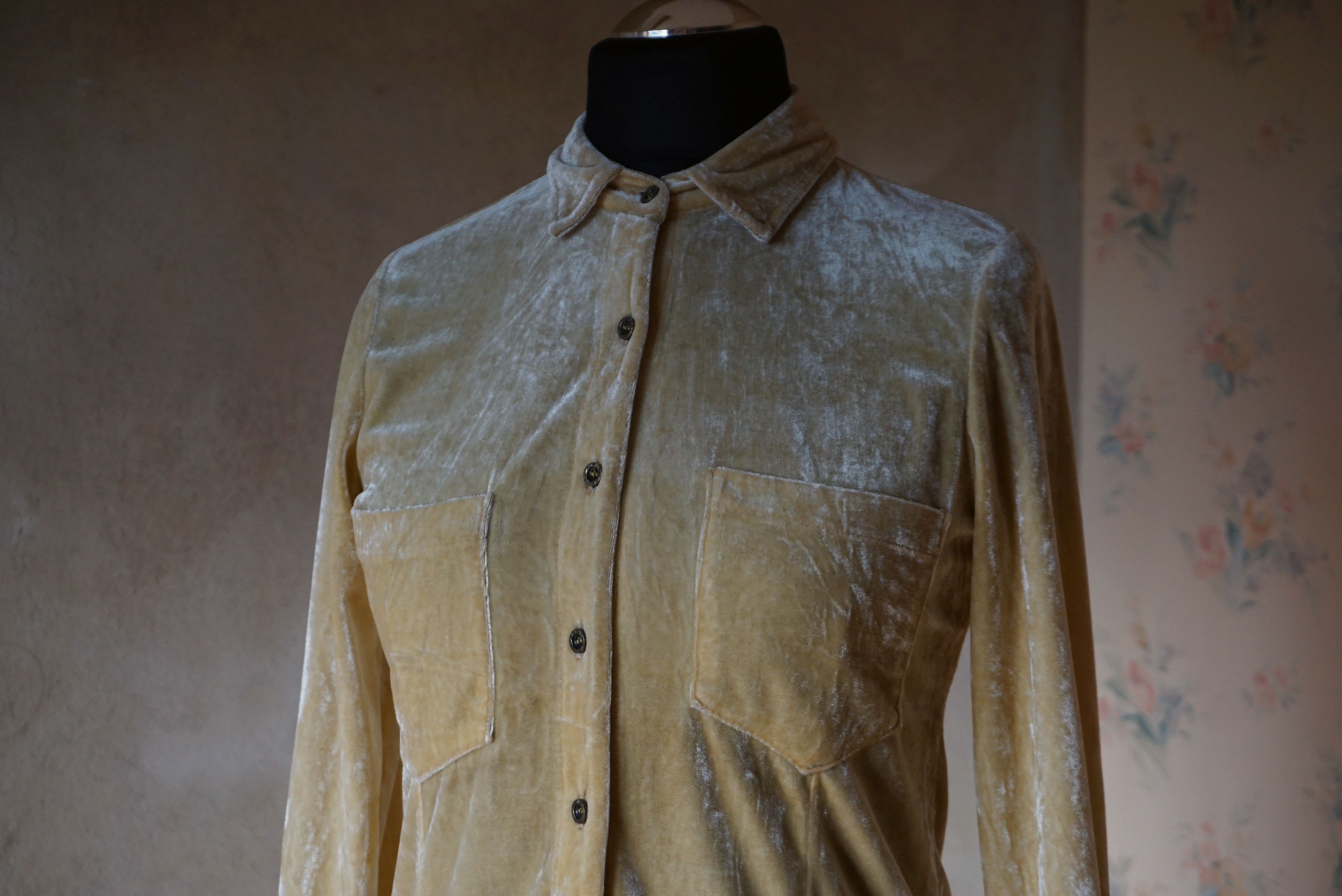 Velvet True vintage 80's 90s M yellow silky velour blouse shirt Size M / US 6-8 / IT 42-44 - 20 Thumbnail